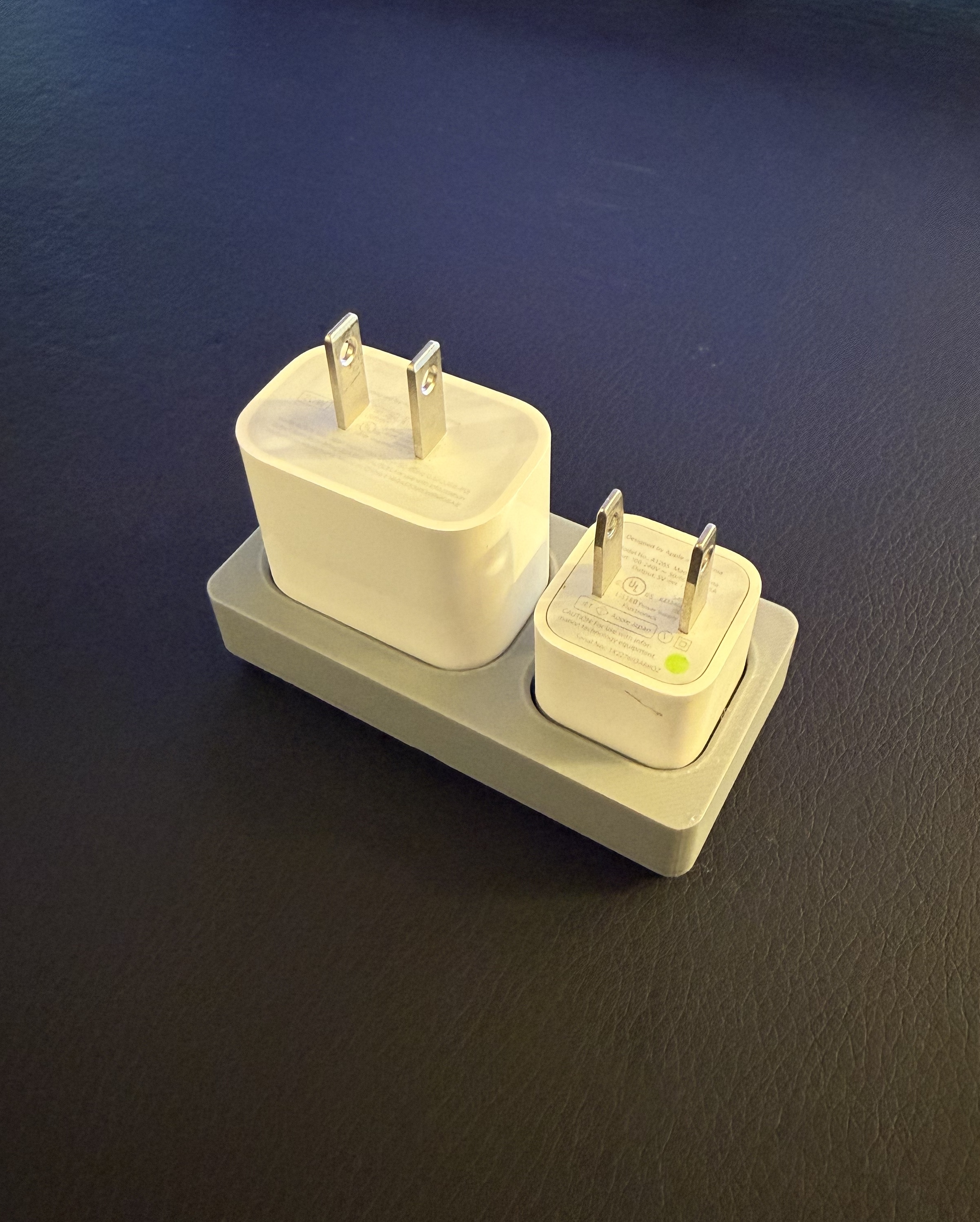 Gridfinity Apple 20w and 5w Tray
