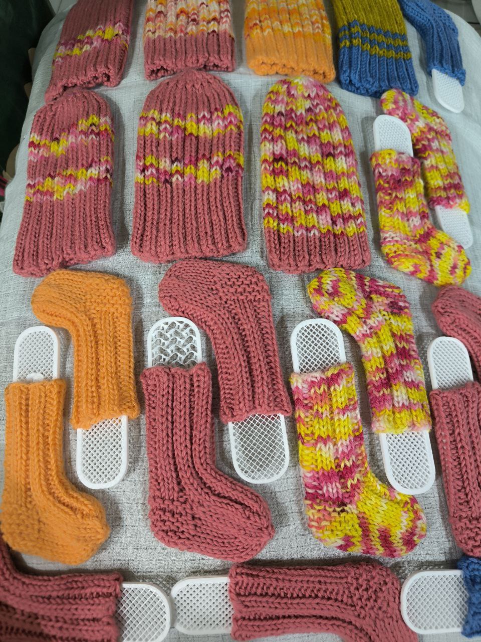 Sock drying liner