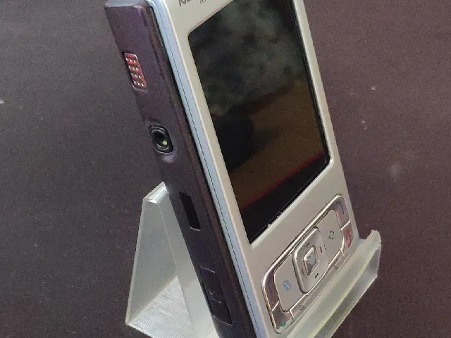 Simple phone display stand