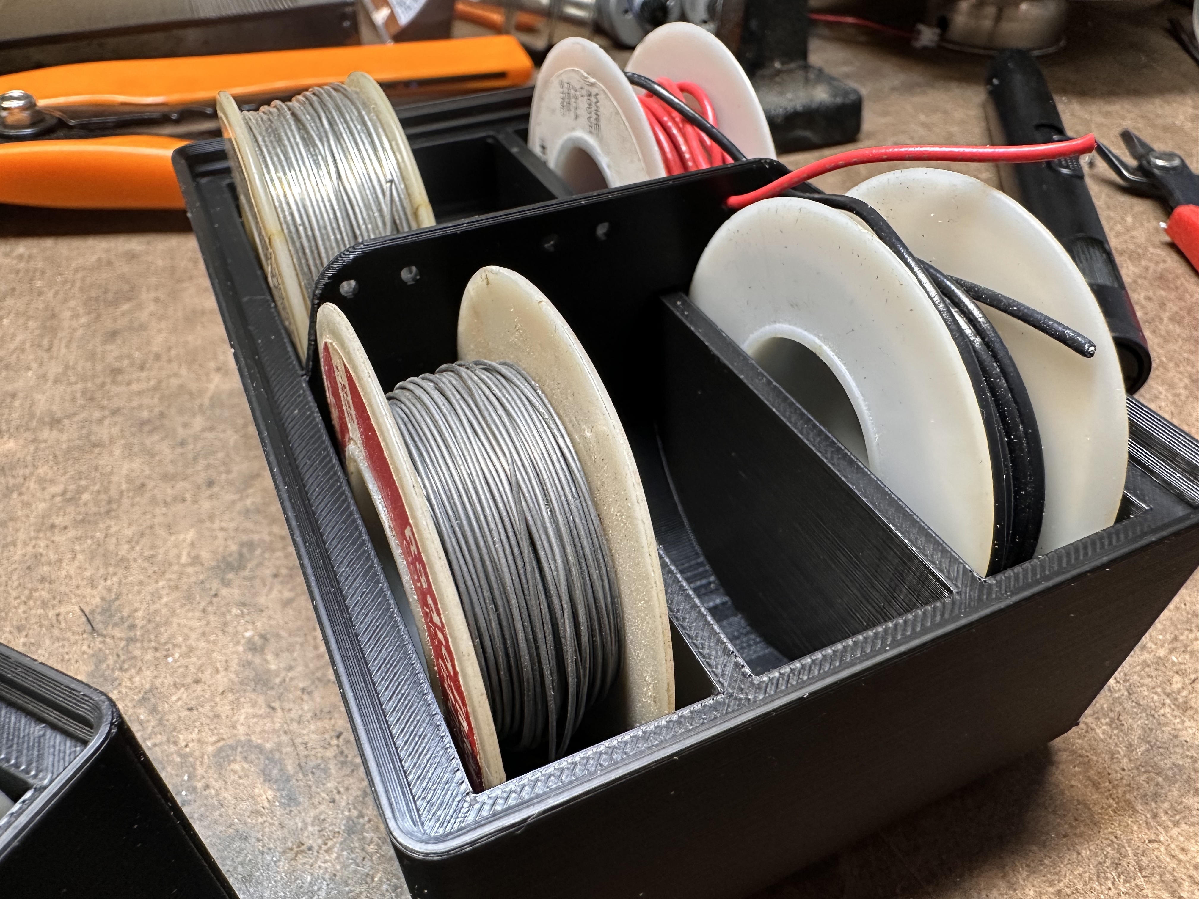 Gridifinity Wire Spool Caddy — thumbnail 3