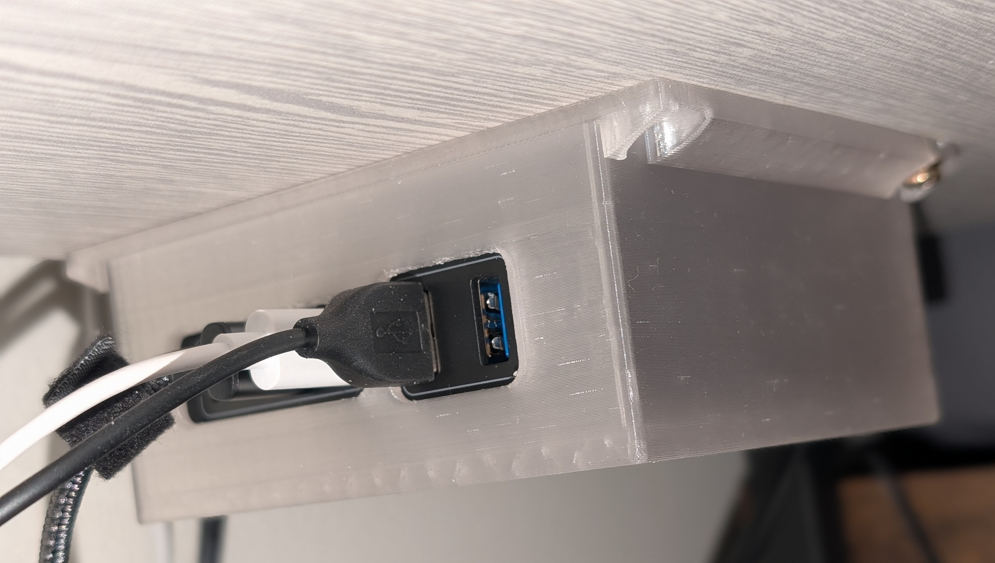 HX-P16 UnderDesk Mount