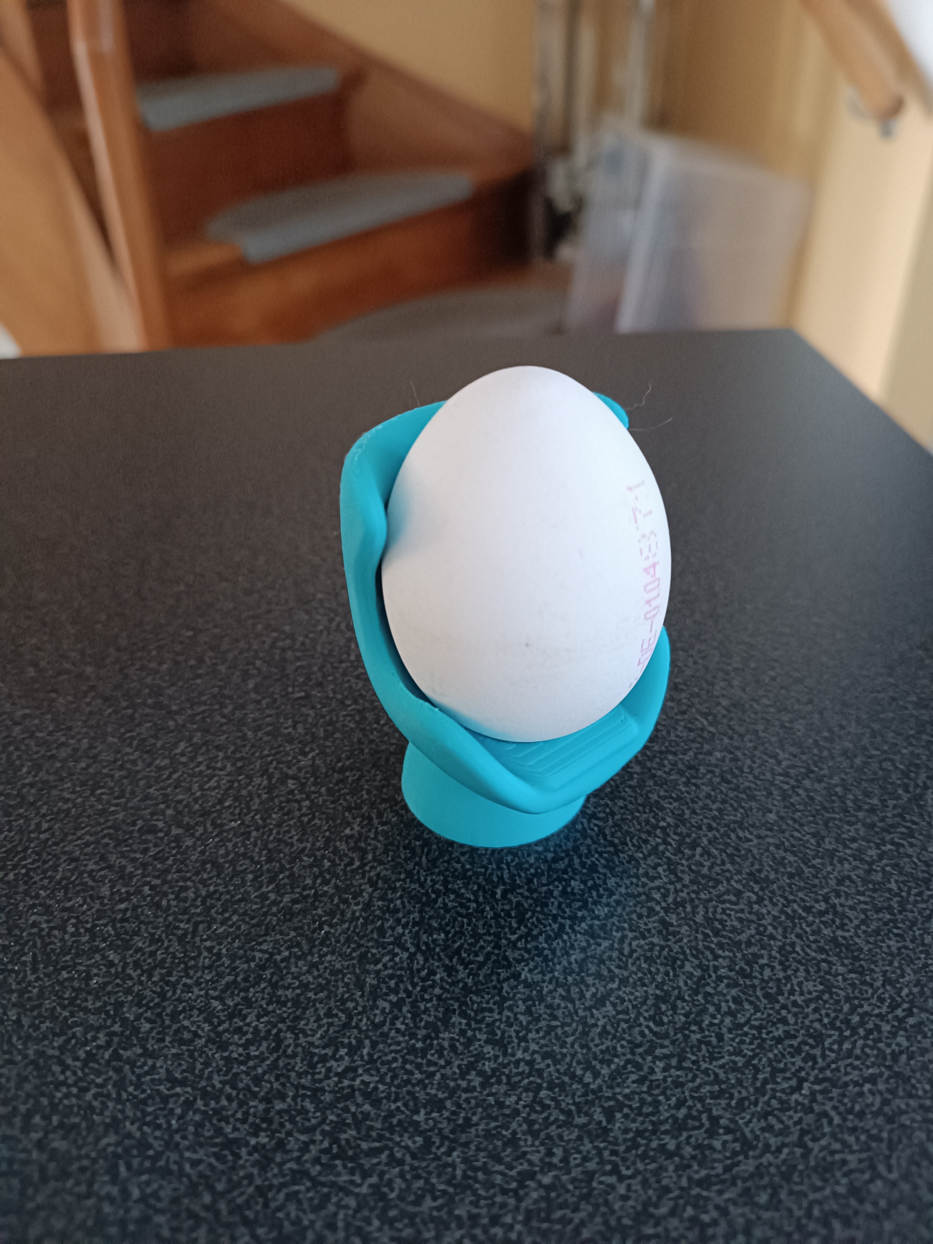 Miniatura 2 do modelo 3D Egg Chair Eierbecher
