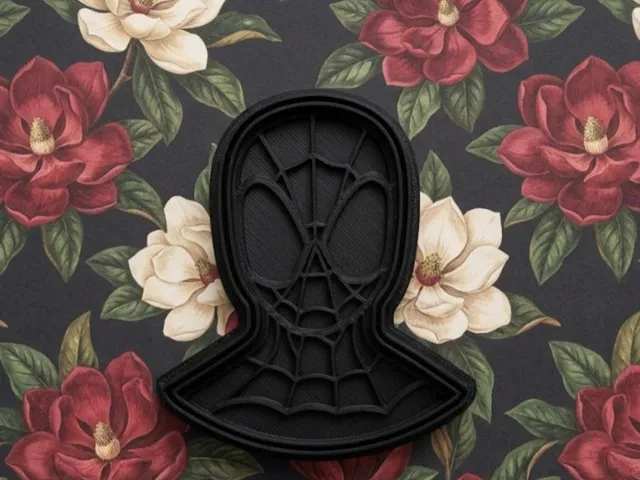 Arachnid cookie cutter