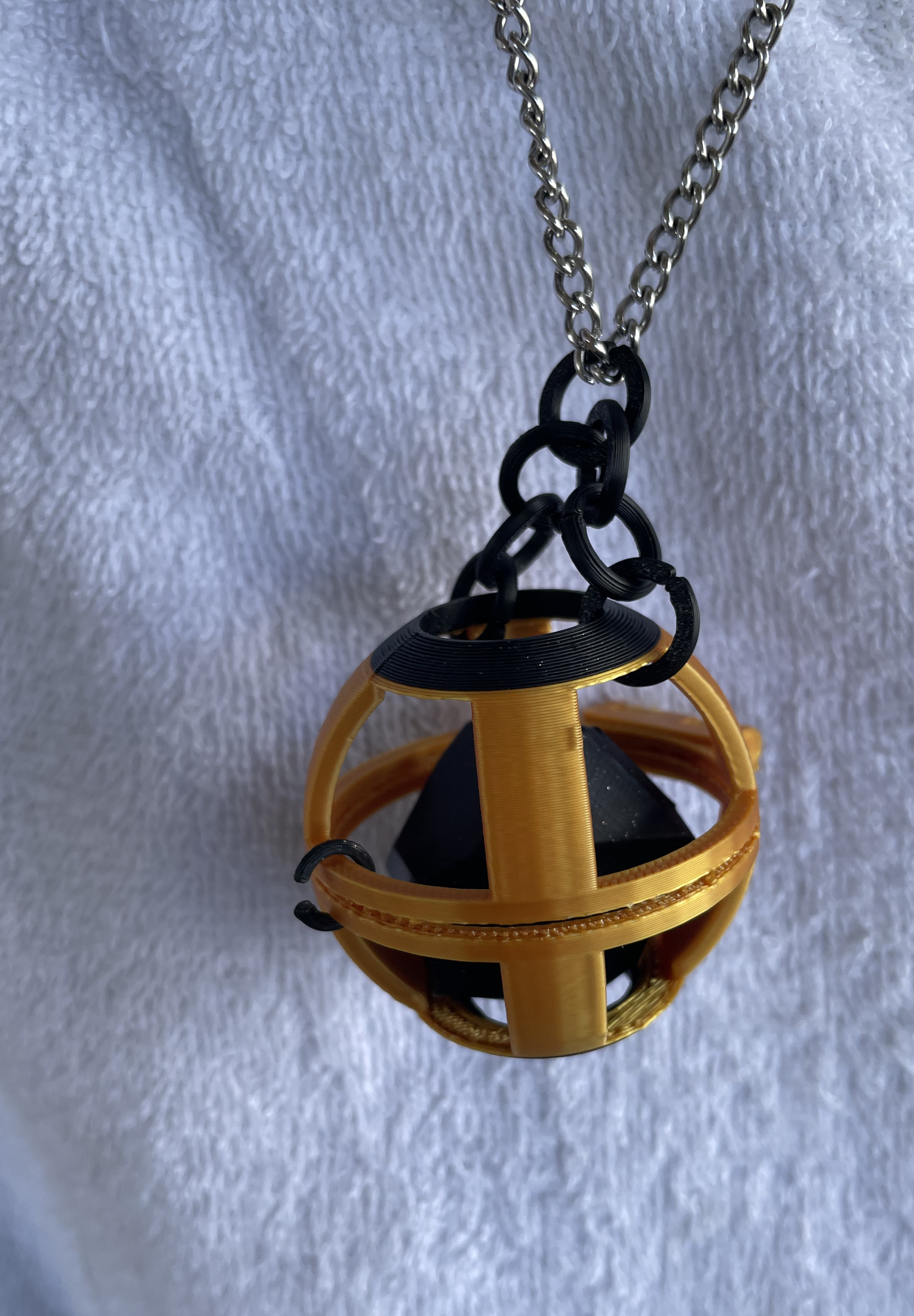 Onyx's Skyfire Amulet from Wings of Fire