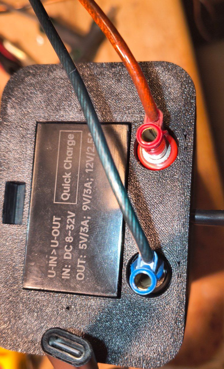 New lid with other circuitry for Powerbank