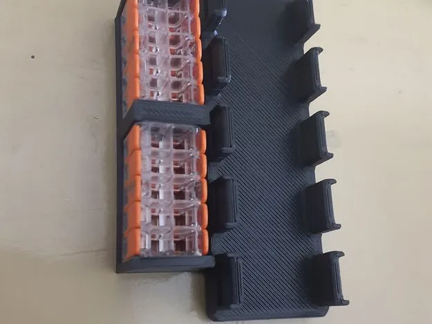 RatRig VCore 4 cable guide with dual Wago 221 420