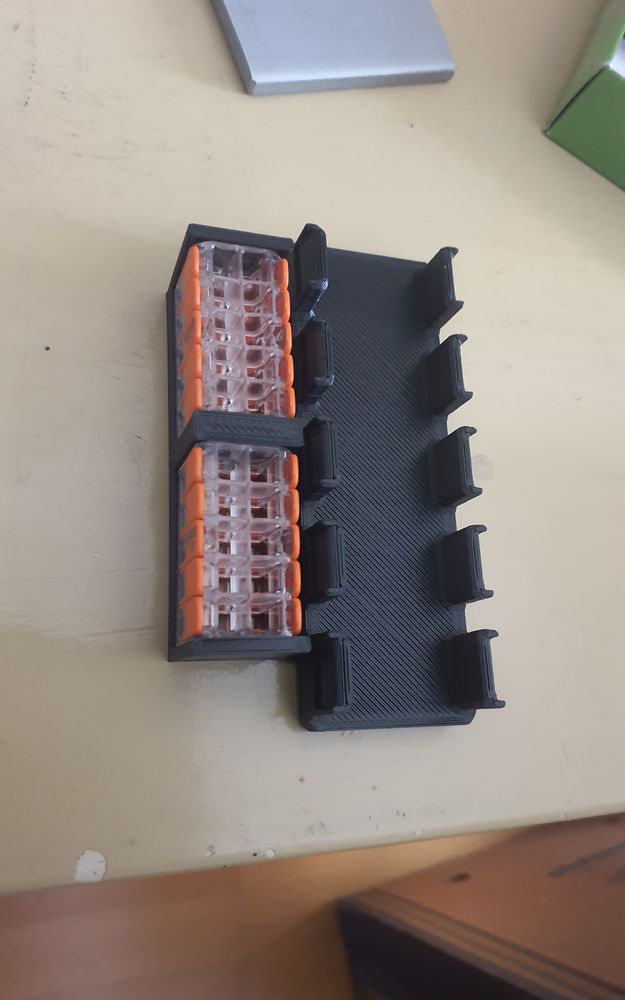 RatRig VCore 4 cable guide with dual Wago 221 420 3D model