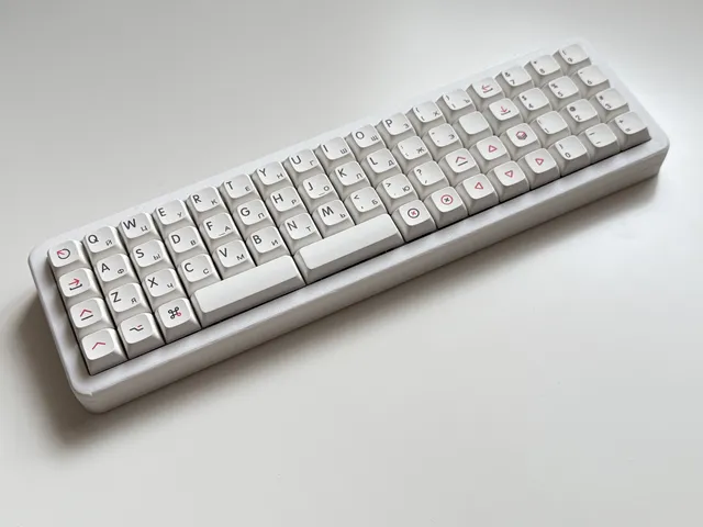 Long Boy. 64-keys planck keyboard