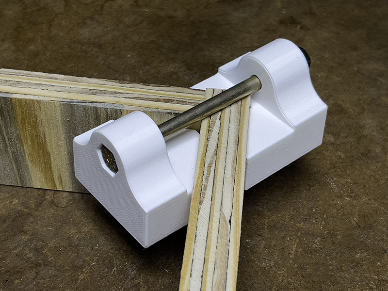 Corner Clamp -REMIX
