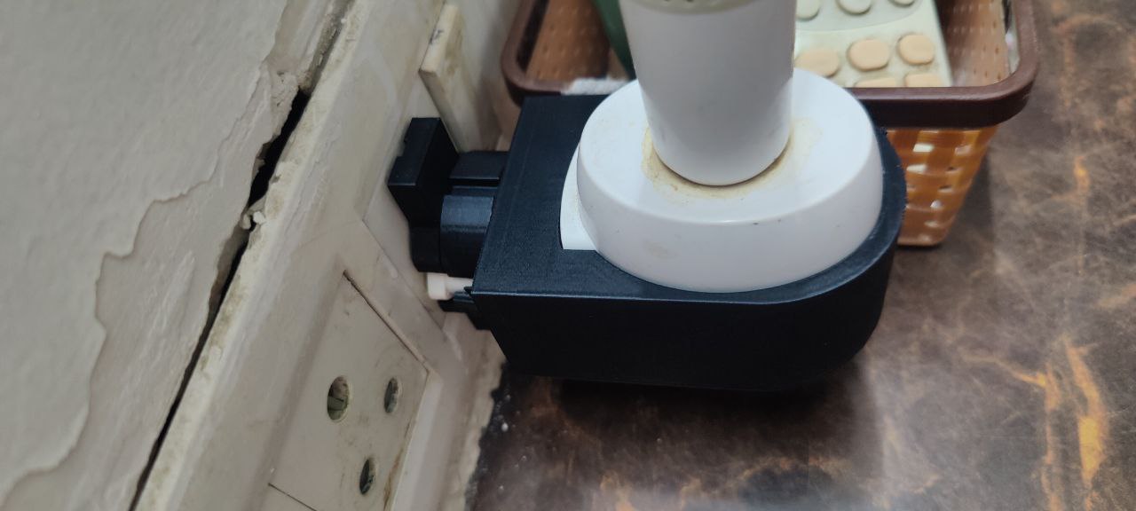 OralB Charger Holder for Schuko Plug font mod