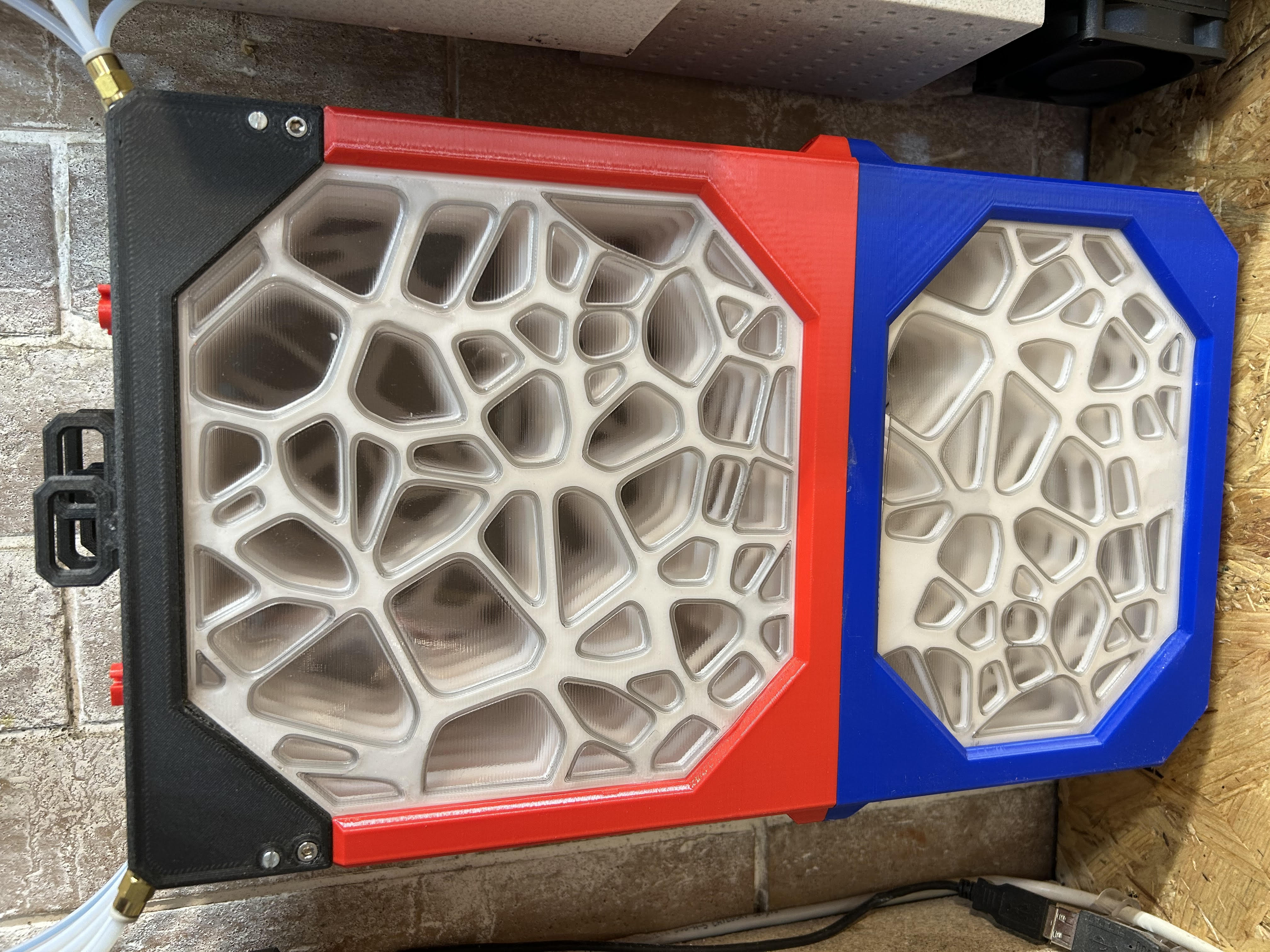 internal divider and external antidust