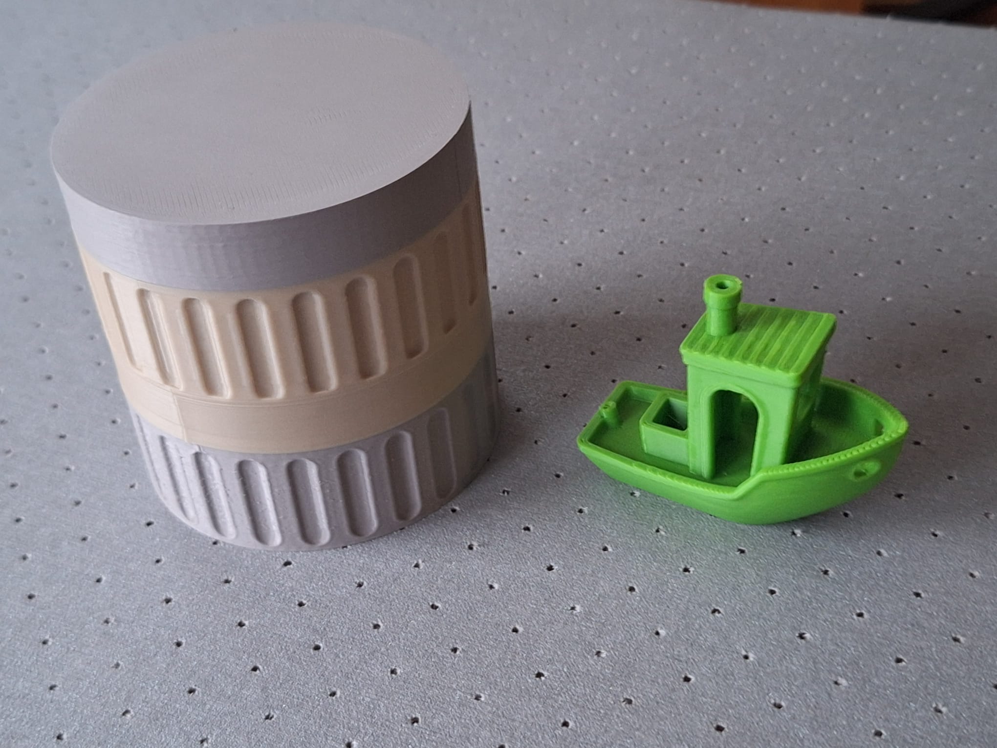 Multi compartment container