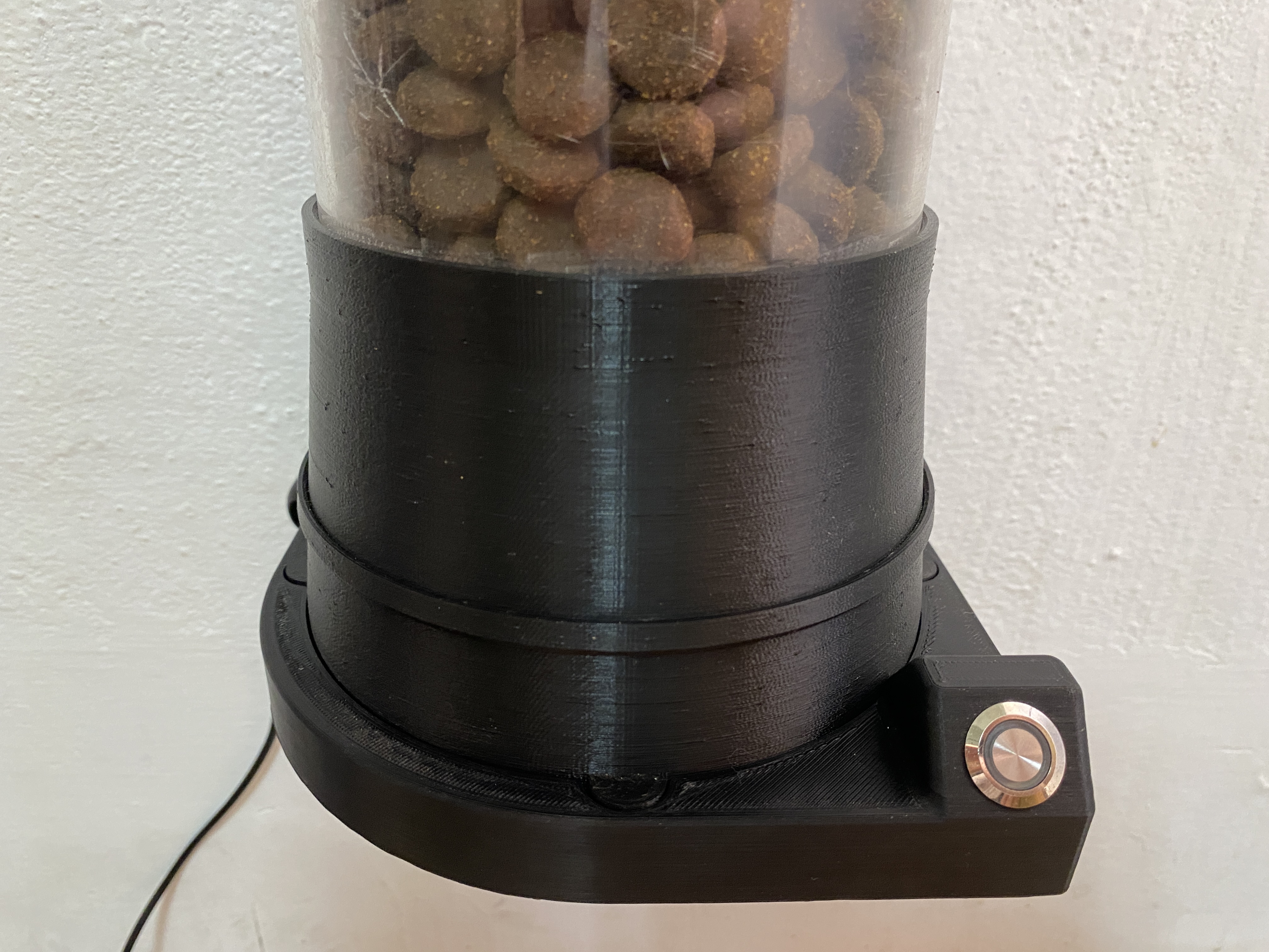 Miniatura 12 do modelo 3D Automatic Pet Feeder