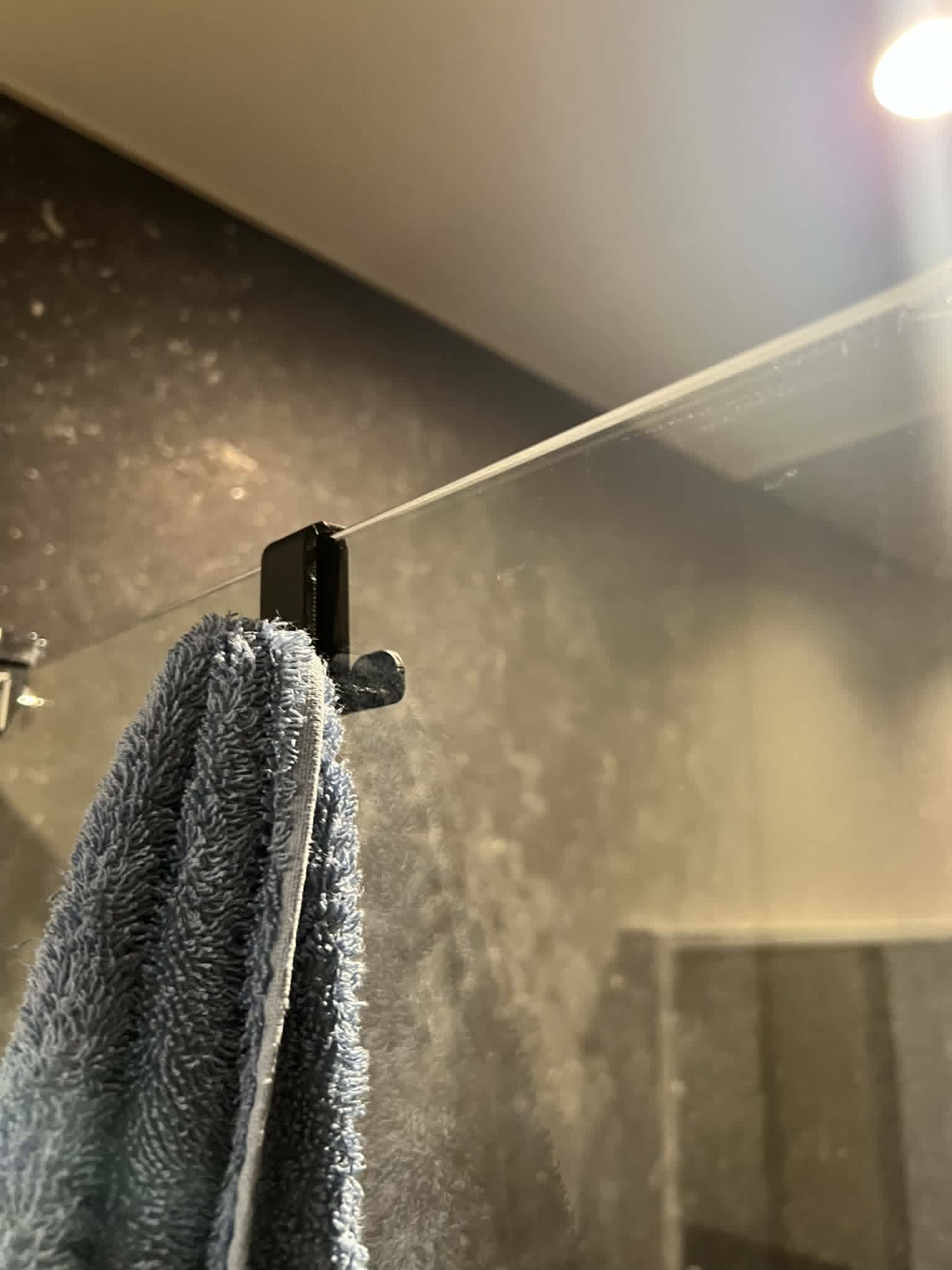 Miniatura 3 do modelo 3D Double shower hook