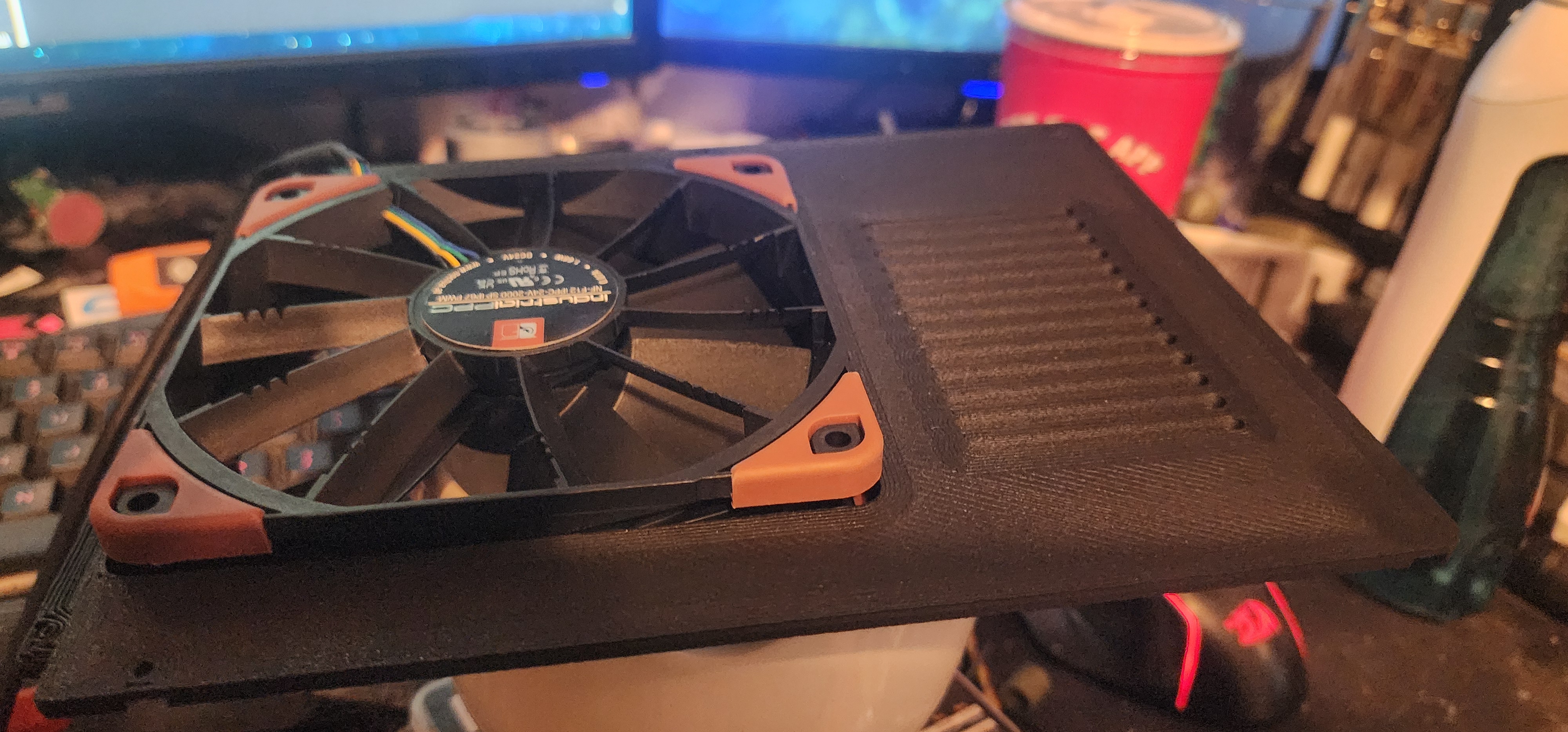 Qidi X-MAX3 back cover for bigger fan 120mm x 120mm x 25mm