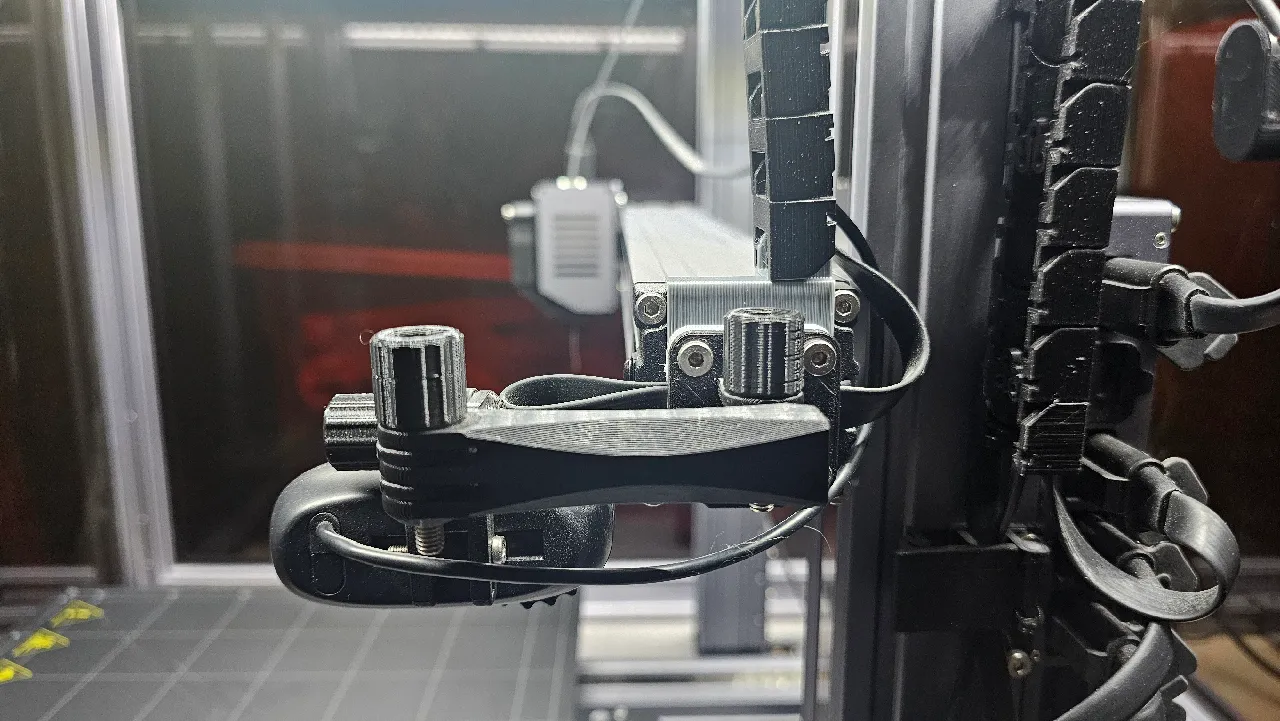 Snapmaker 2 A350 X-rail cable guide by marlosm | Download free STL