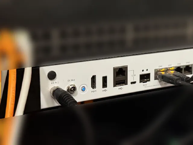 Sophos SG115 rack mount
