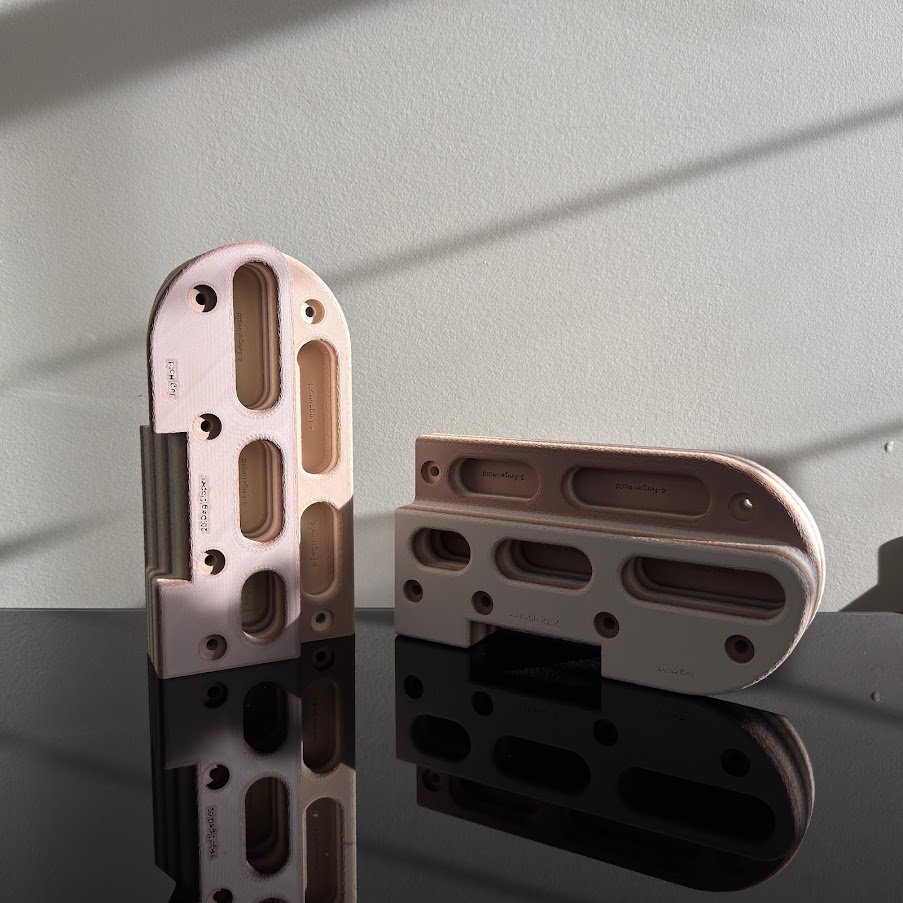 3D Printed Climbing Hangboard