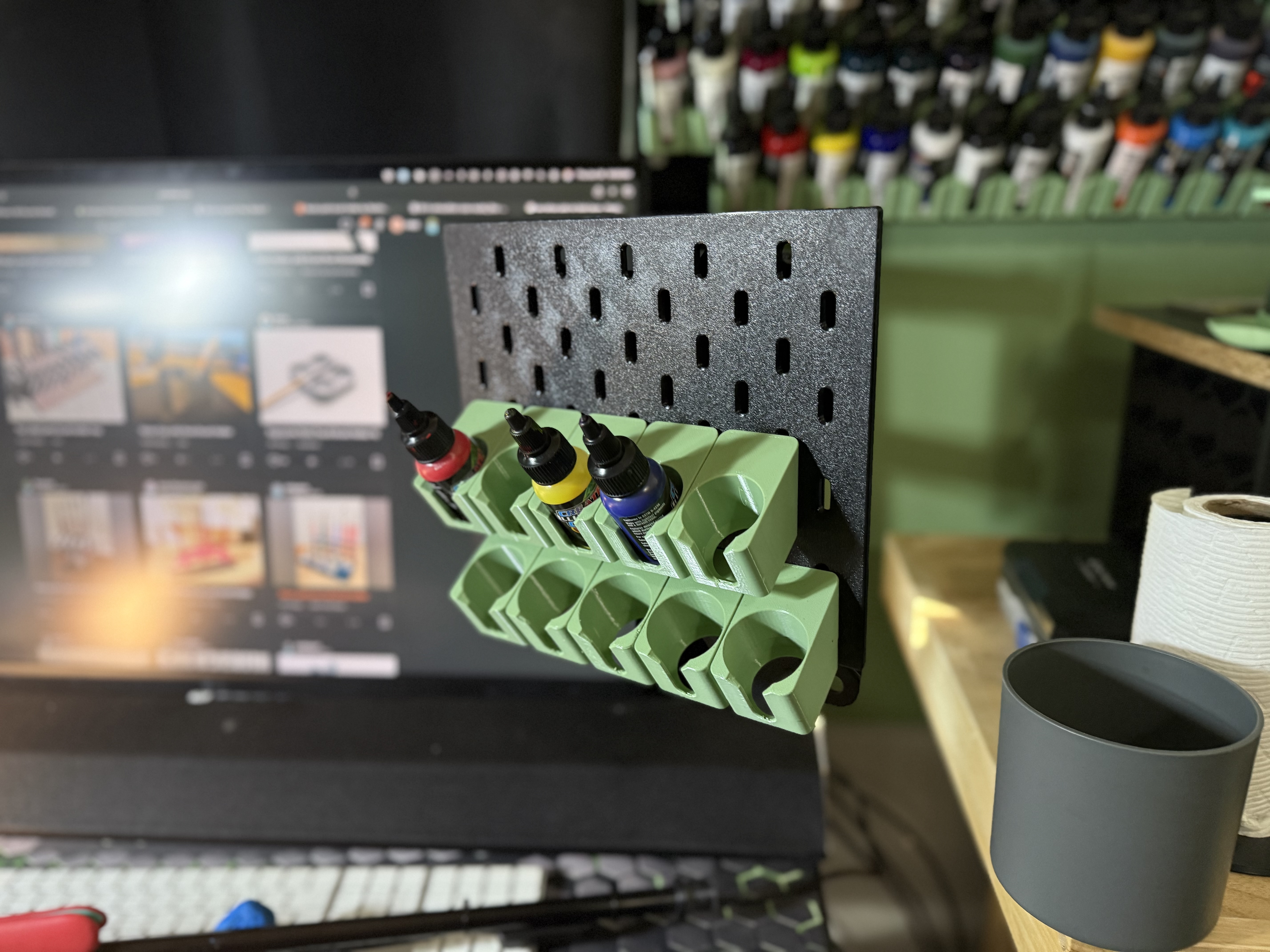 1 and 2 oz Paint Holder (No supports Needed)