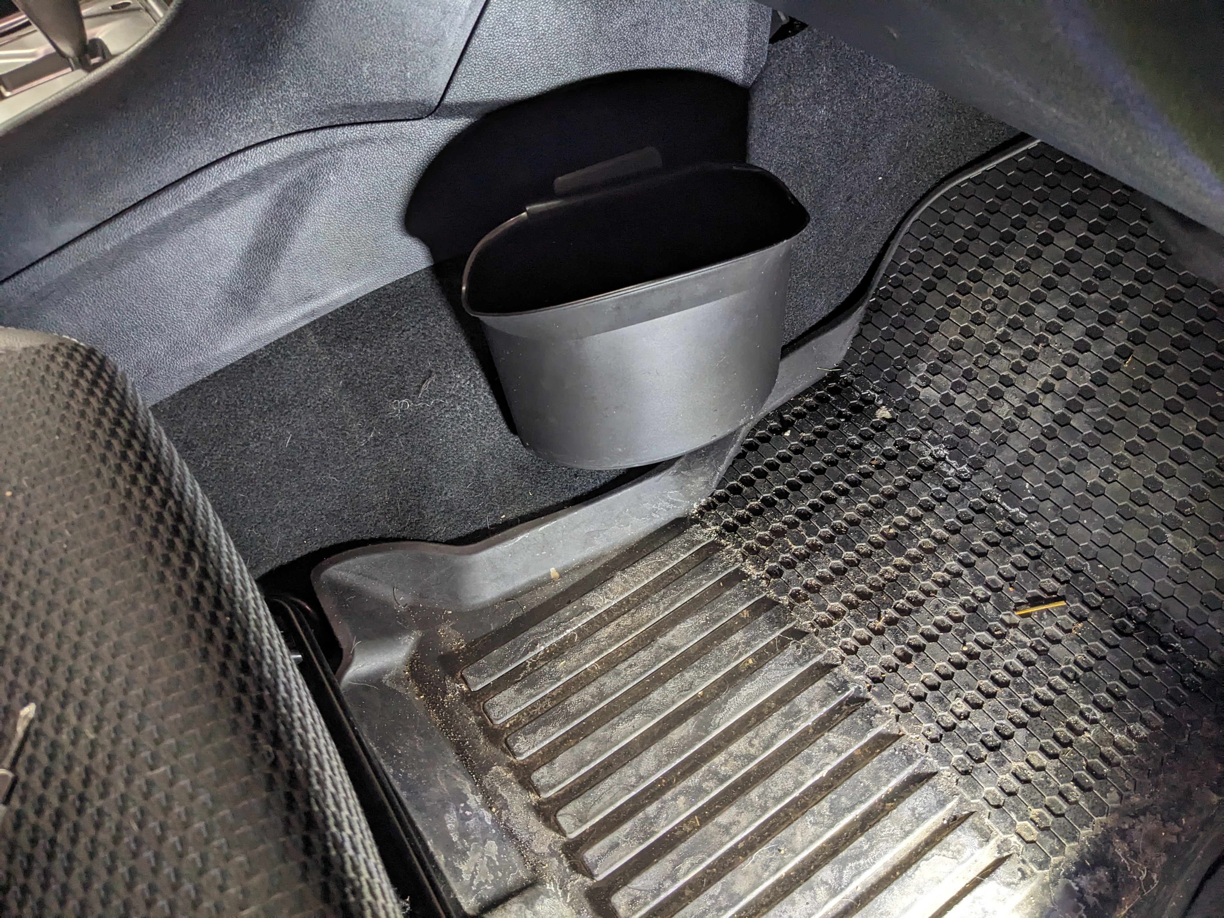 Hanger for Car Waste Container - ZoneTech - Version 2