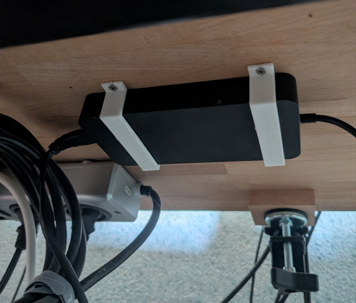 Halterung für das Netzteil der Microsoft Thunderbolt 4 Dock