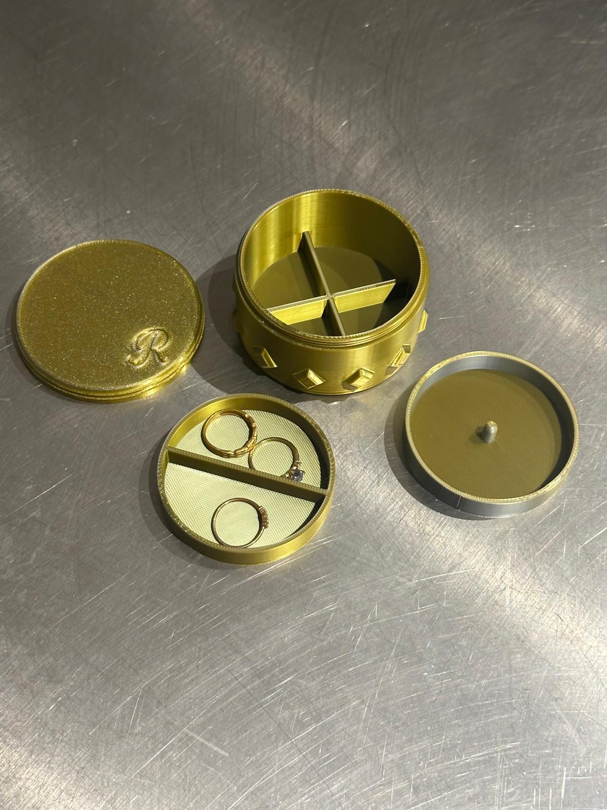 Jewelery travel Box with three levels