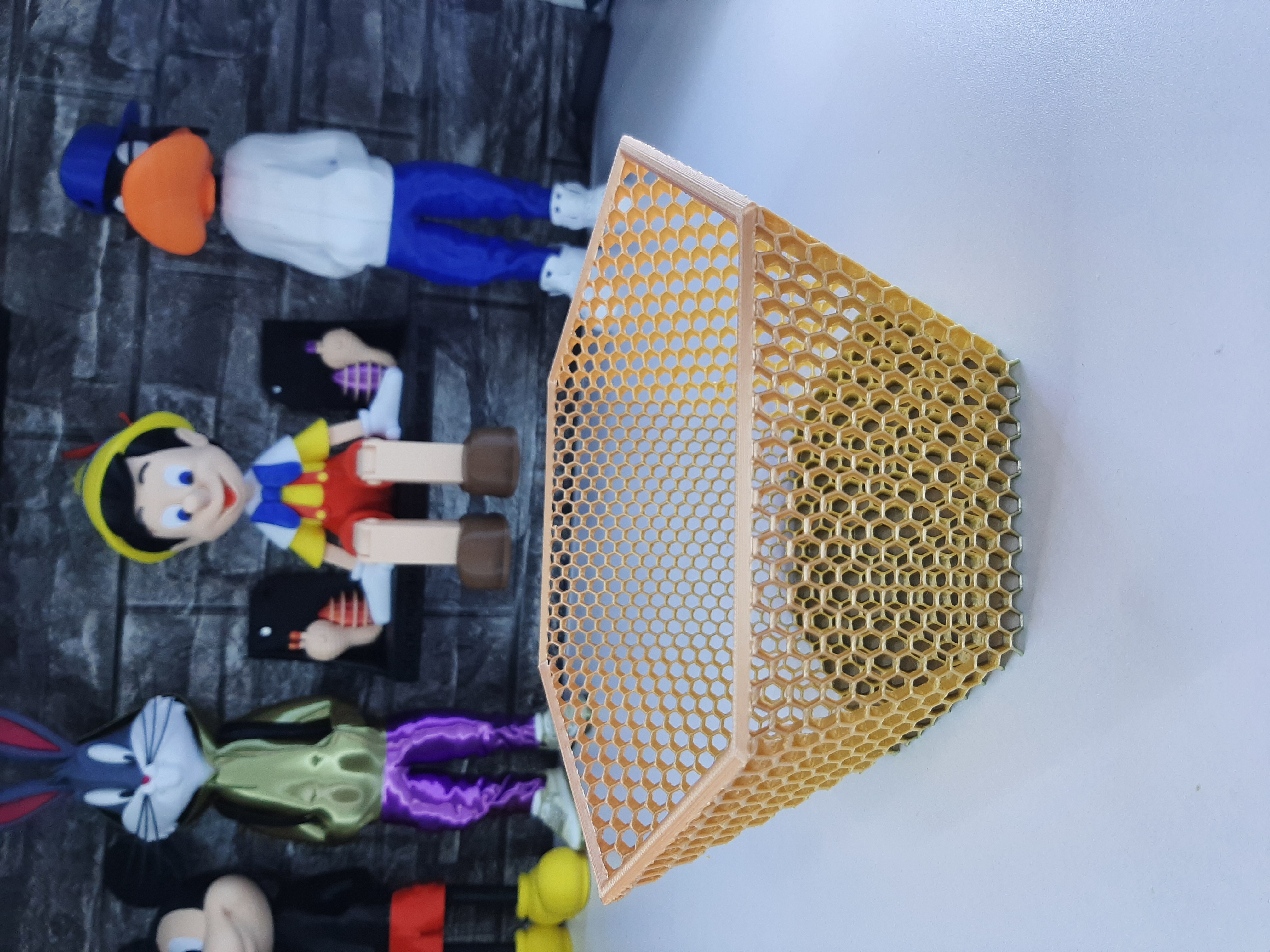 honeycomb hexagonal bowl 3D model by geo panta