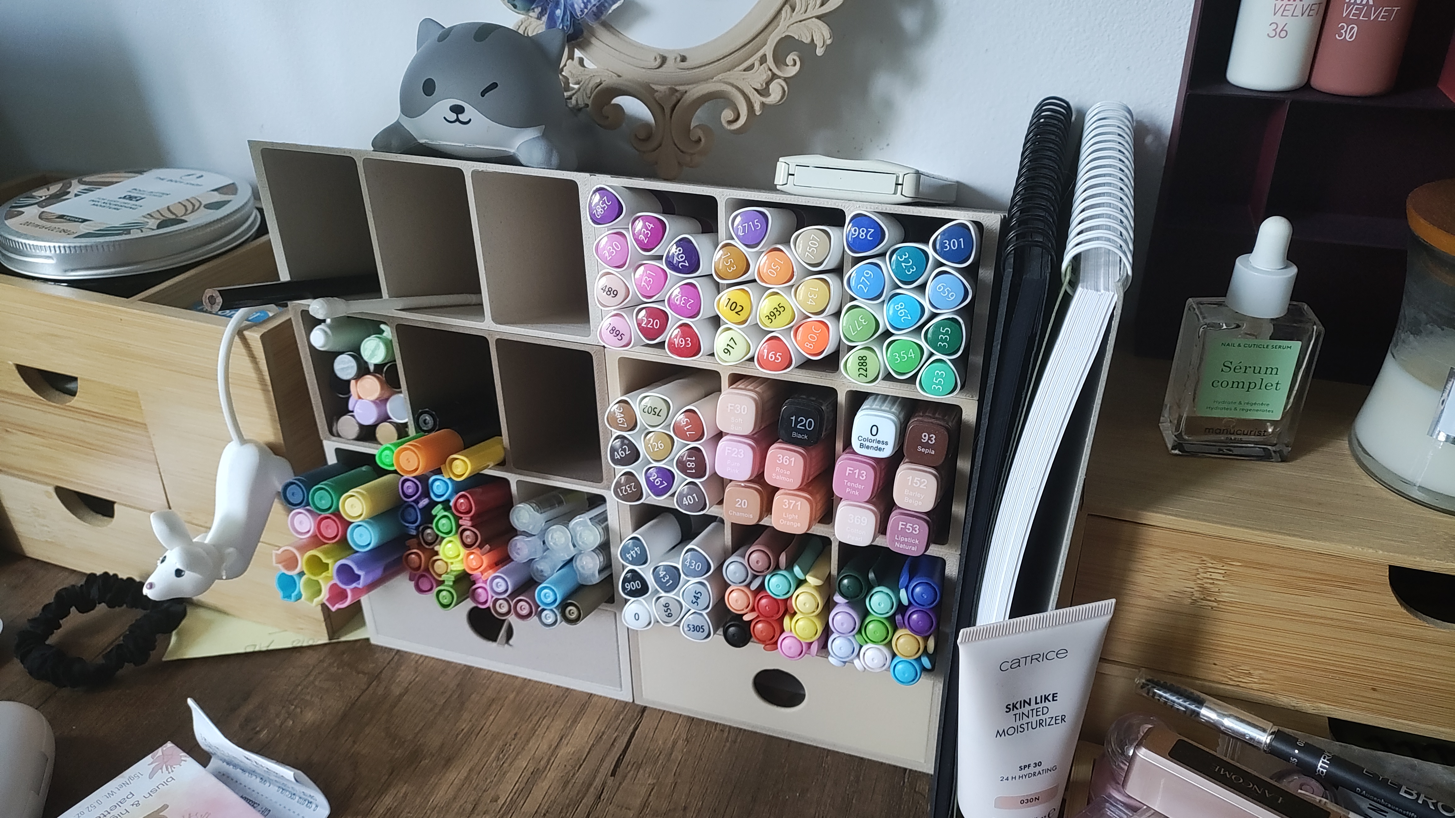 (Parametric, modular, stackable) Color Pen / Pencil holder