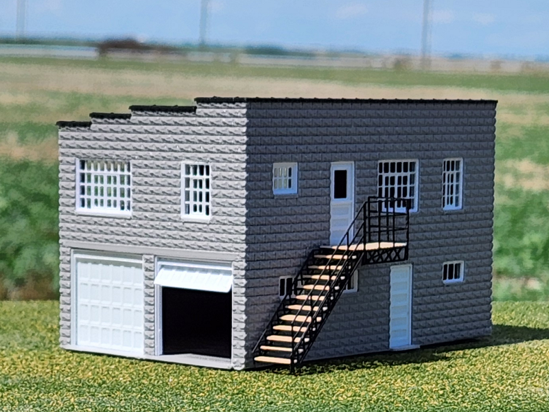 HO Scale Rusticated Brick Back Alley Garage and Apartment