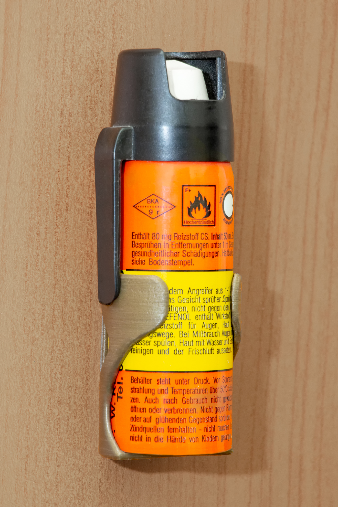 Spray holdter for Ø35 mm canister