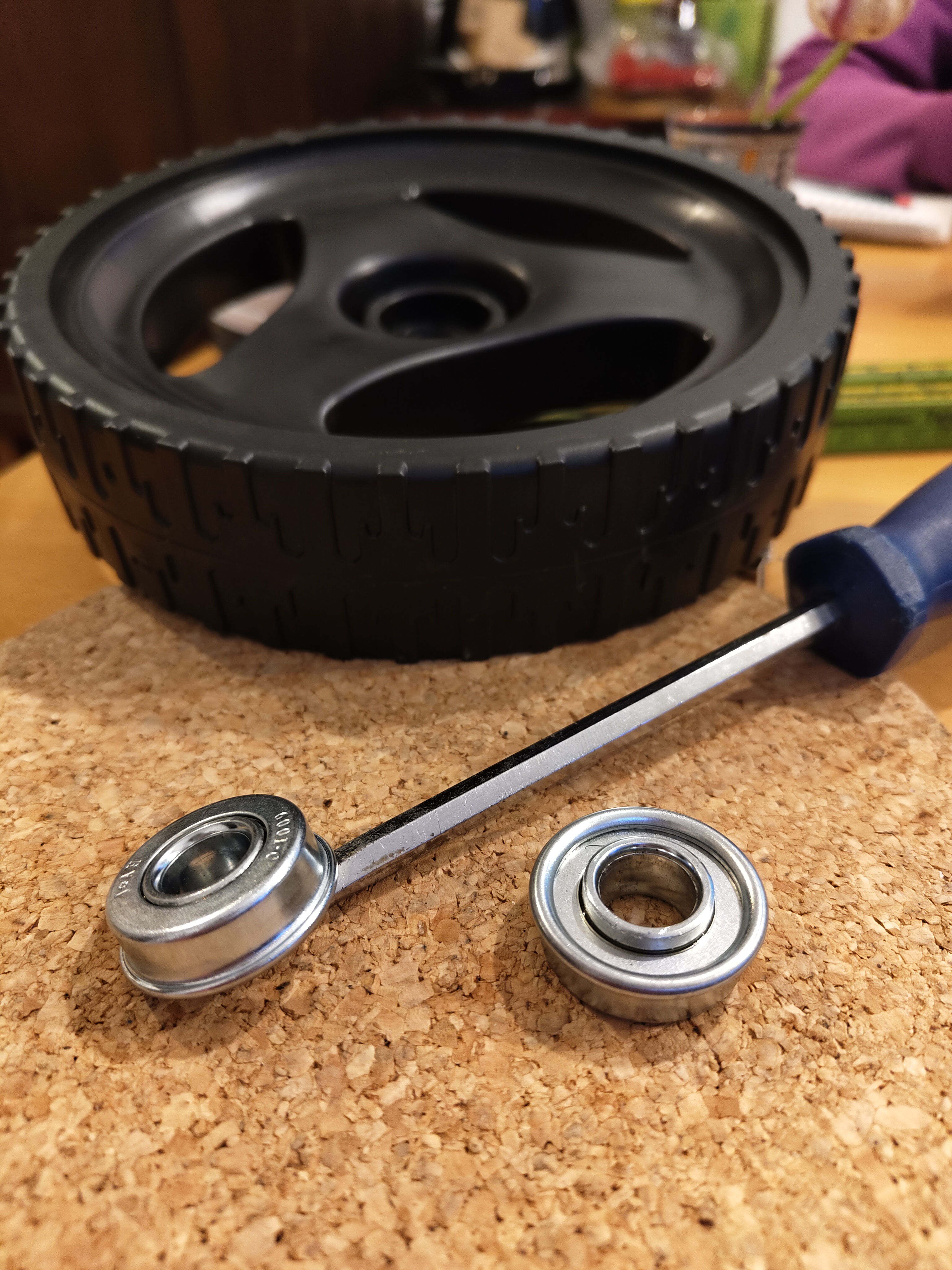 Front wheel replacement compatible with Scheppach MS226 53E SE 200mm mower — miniatura 7