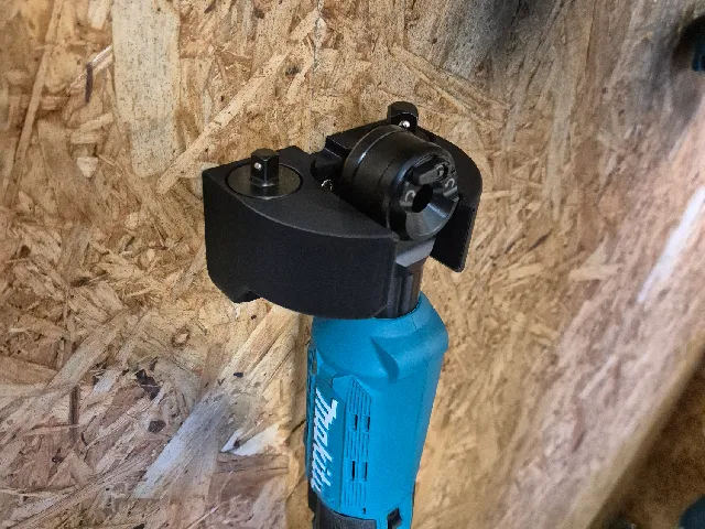 makita DWR 180 holder/ wall mounted