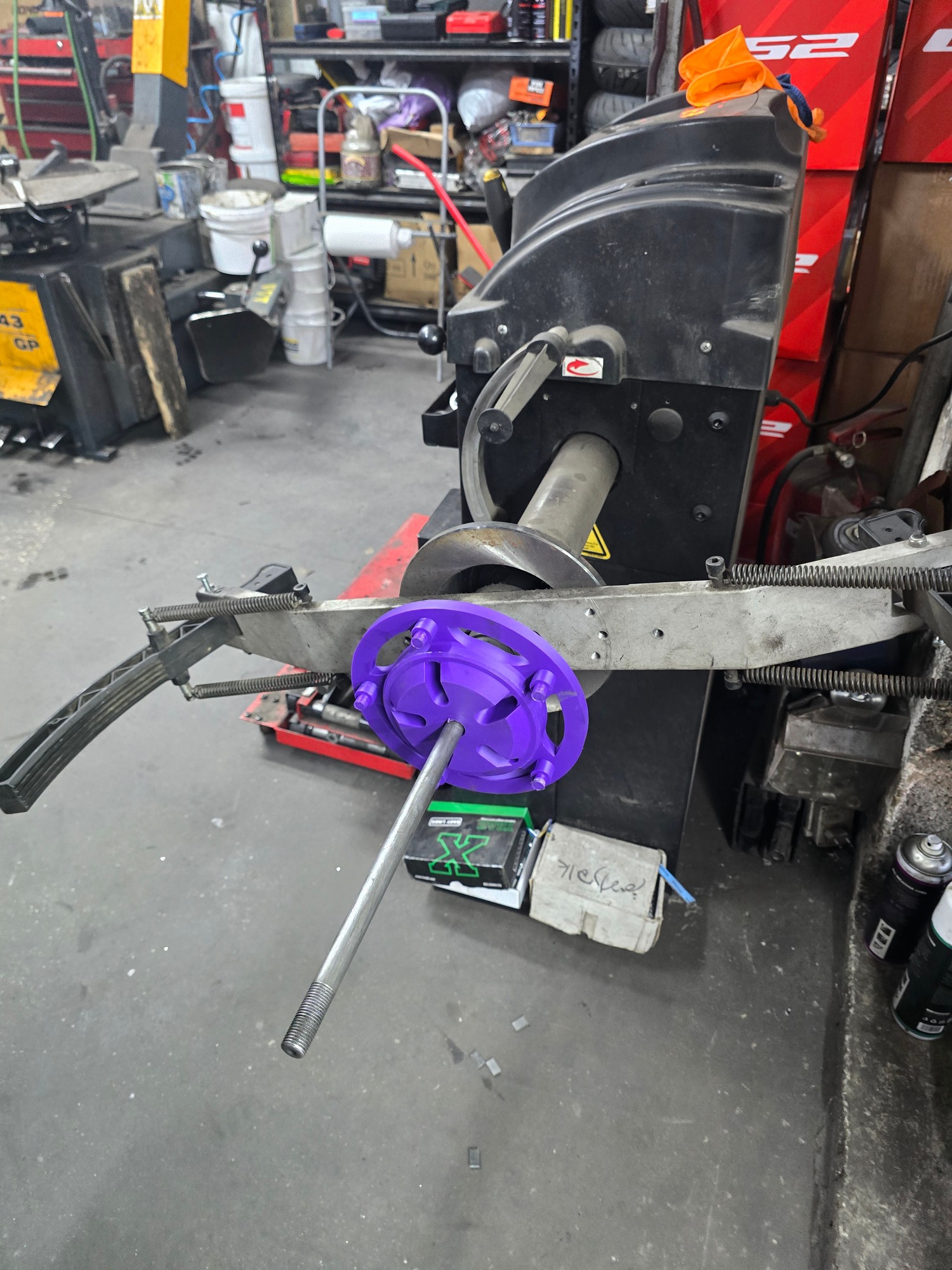 Yamaha Niken Adaptor for Wheel Balancing Machine — miniatura 2