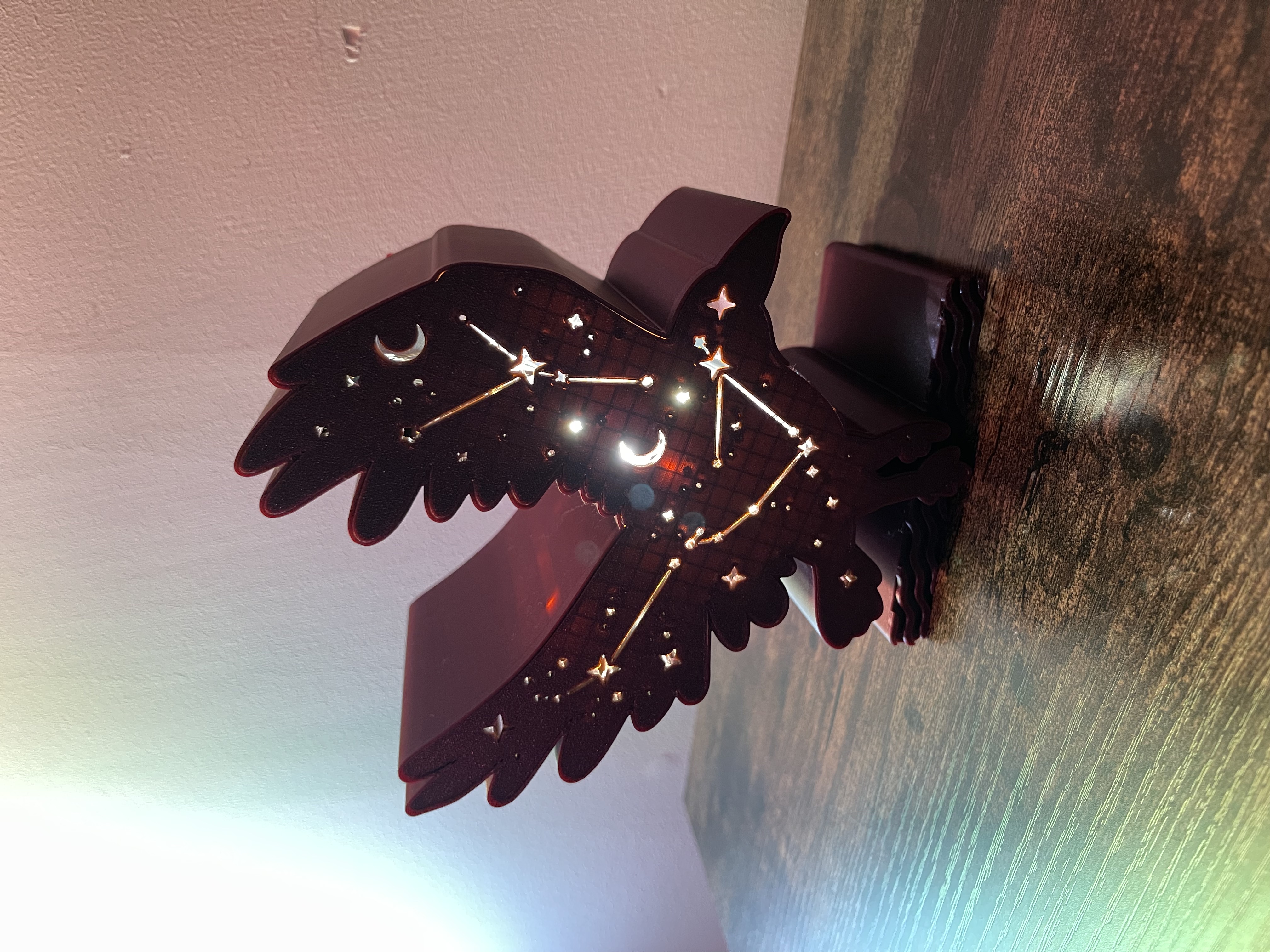 Cosmic Crow – Light-Up Constellation Shelf Display — miniatura 9