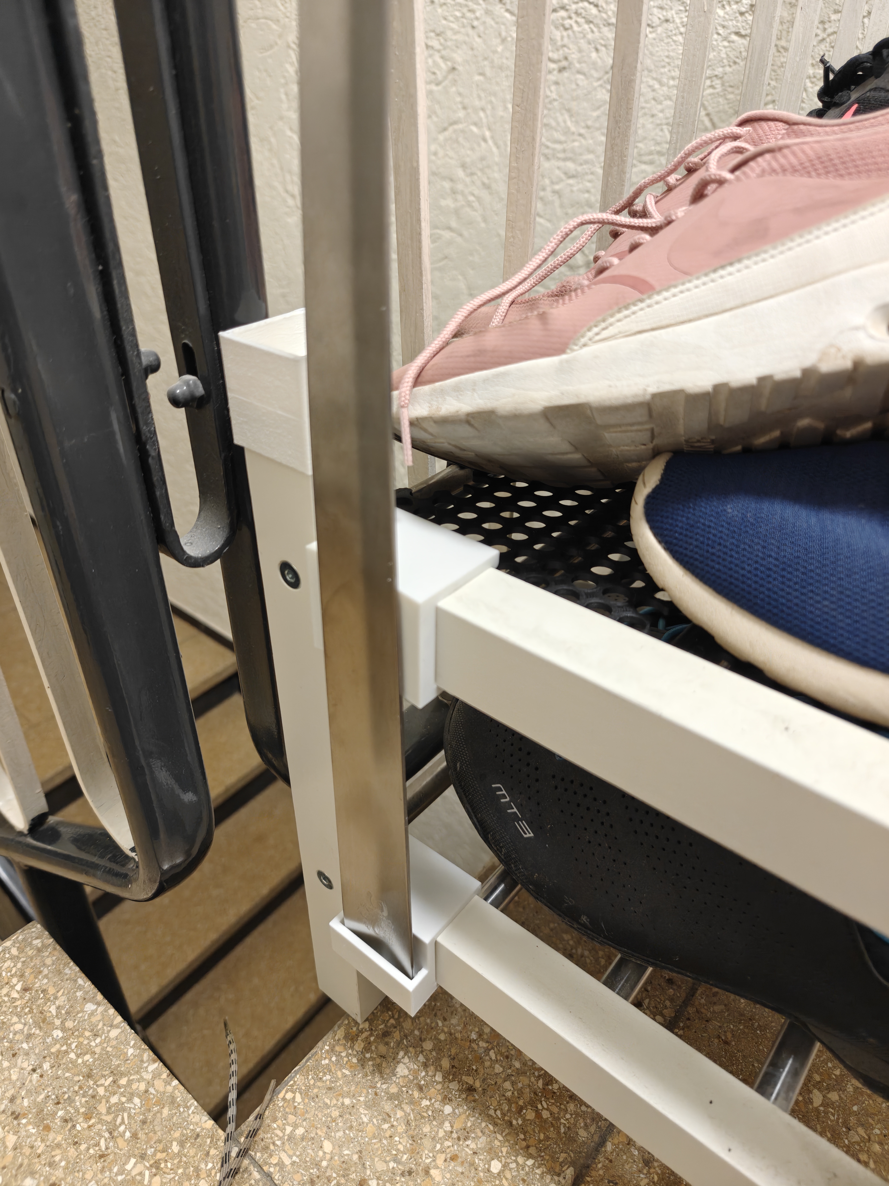 IKEA TJUSIG magnetic shoehorn mount - magnetischer Schuhlöffelhalter
