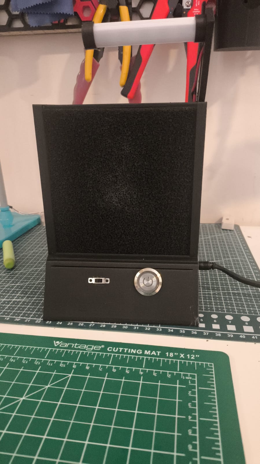 The best easy to build sodering fume extractor with built in led light