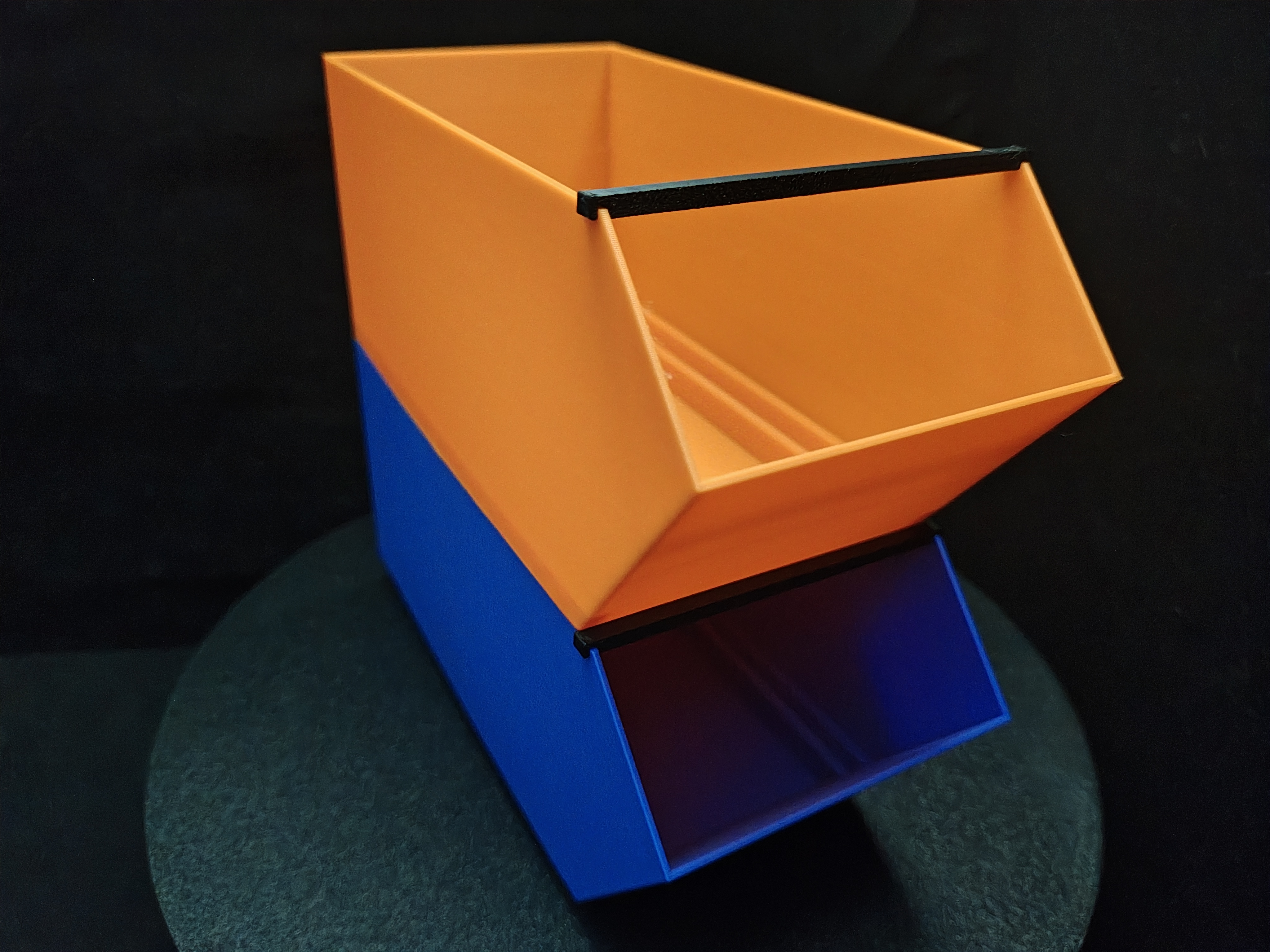 Miniatura 7 do modelo 3D Stackable Workshop Storage Bin With Retaining Bar