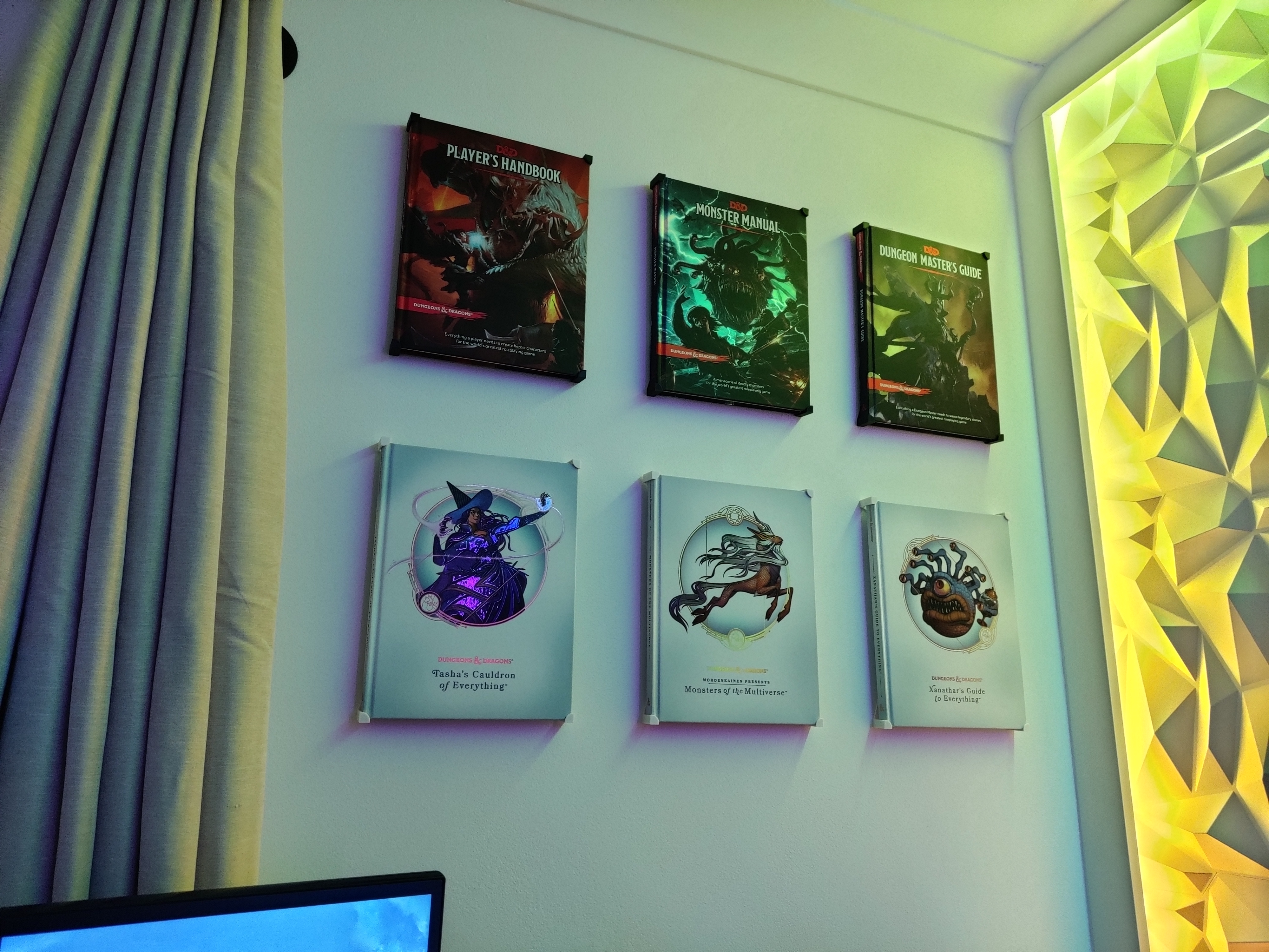 D&D Book Holder Wall-Mount