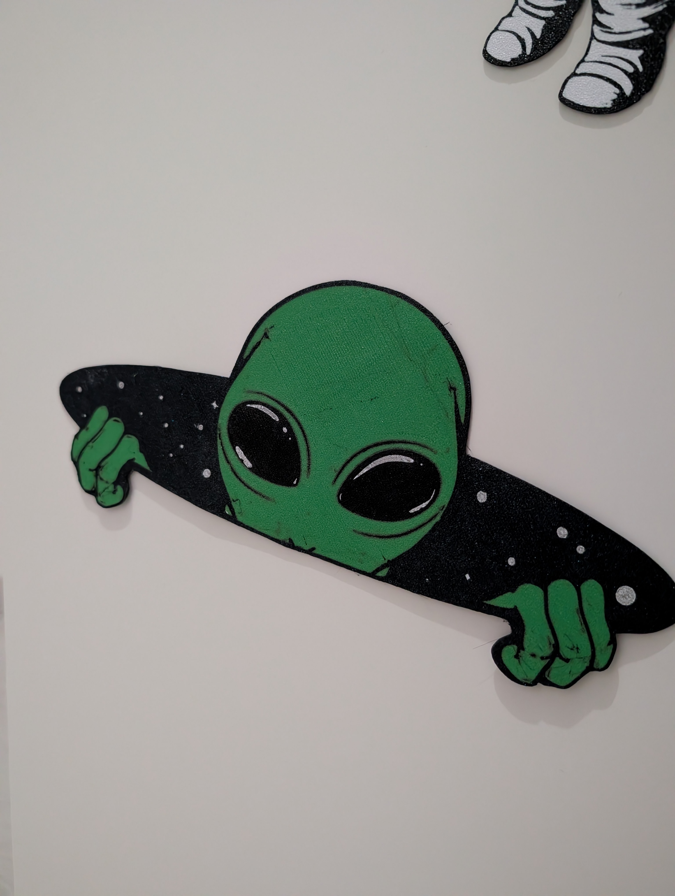 Miniatura 2 do modelo 3D Alien peaking 2D art
