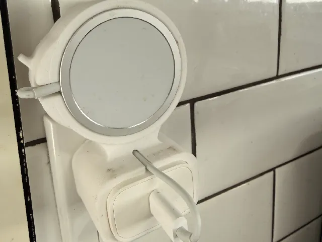 Apple Mag Safe Charger Bracket