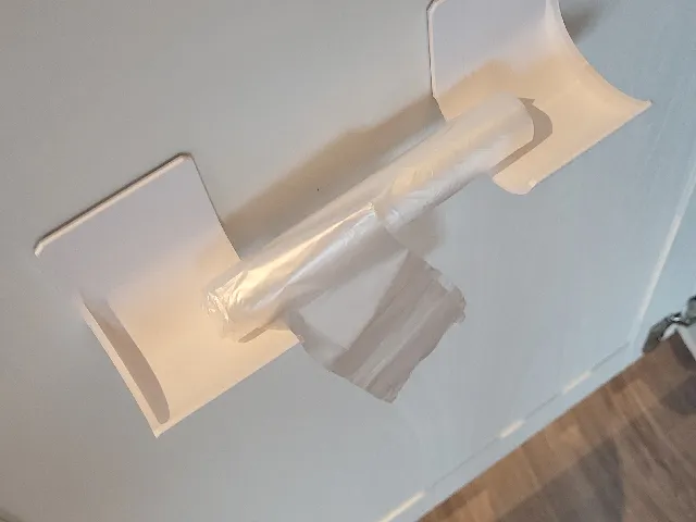 Trash bag dispenser