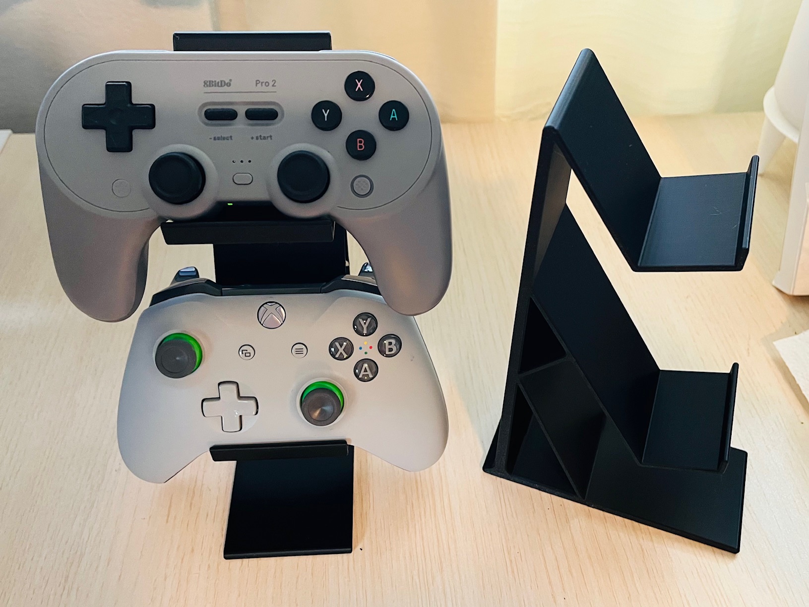 Miniatura 2 do modelo 3D Easy Print Game Controller Stand