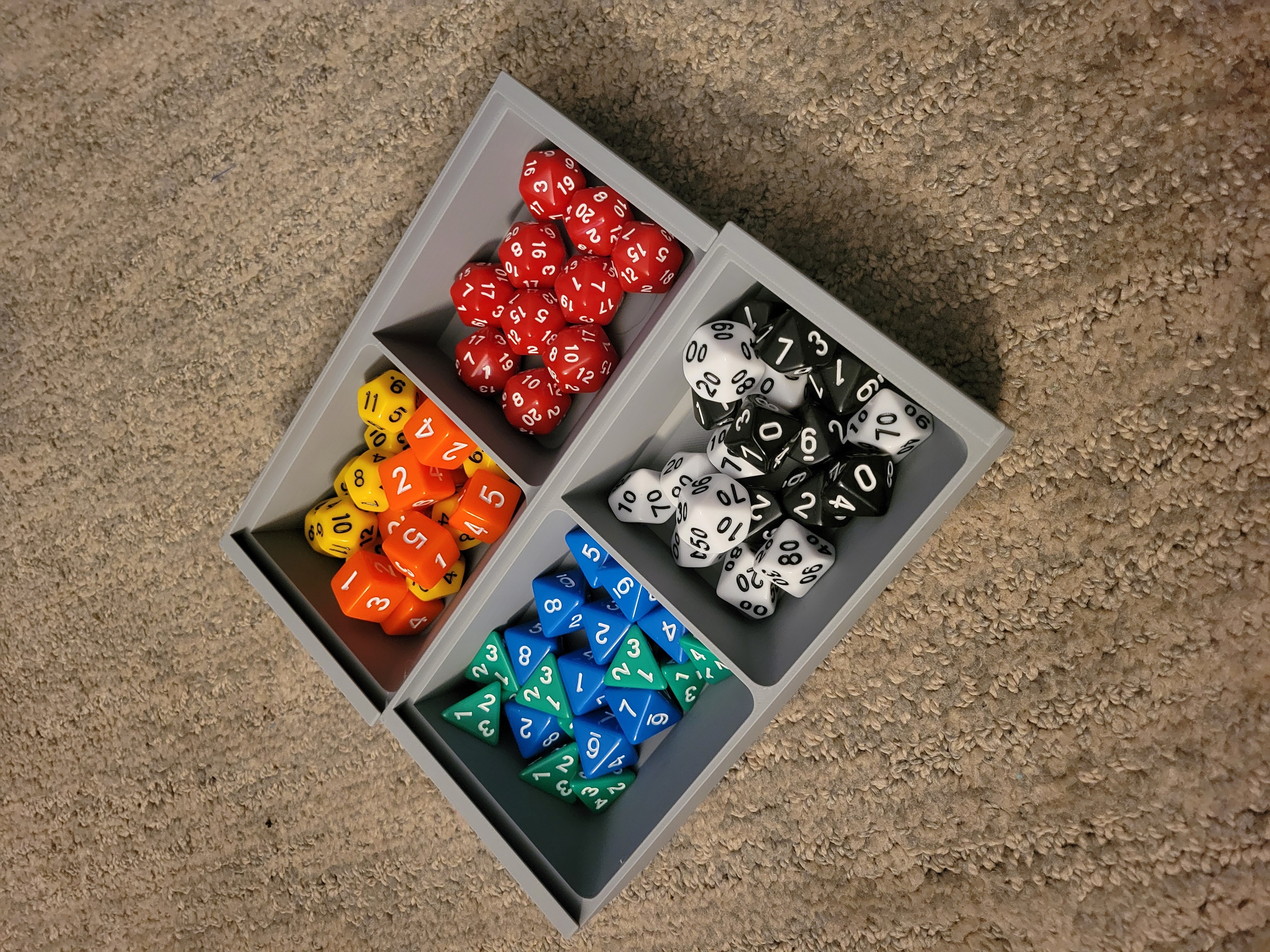 Miniatura 2 do modelo 3D Dice Storage Tray, Stacking