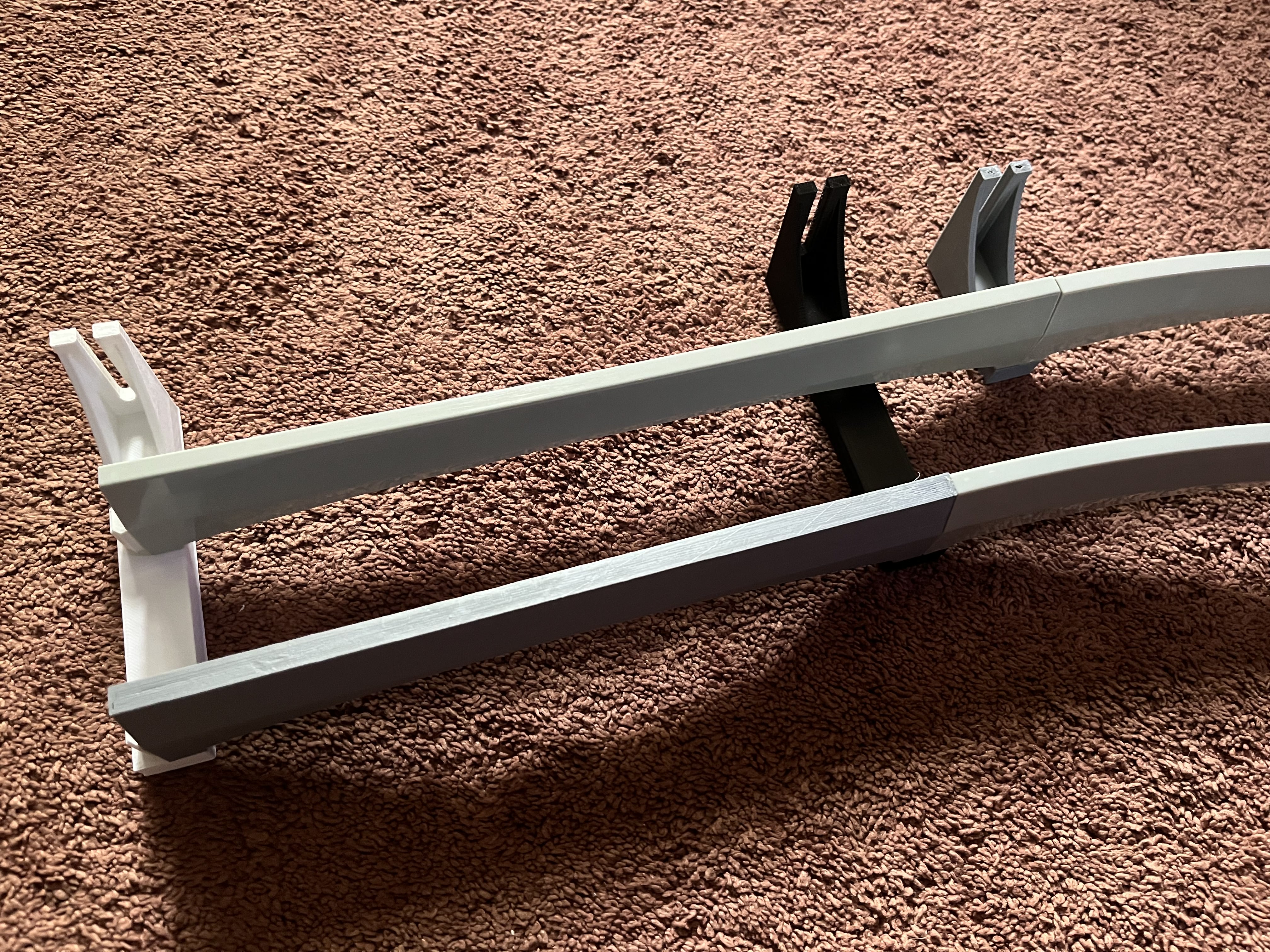 Shortened Monorail Track for Tandem Corner Tracks