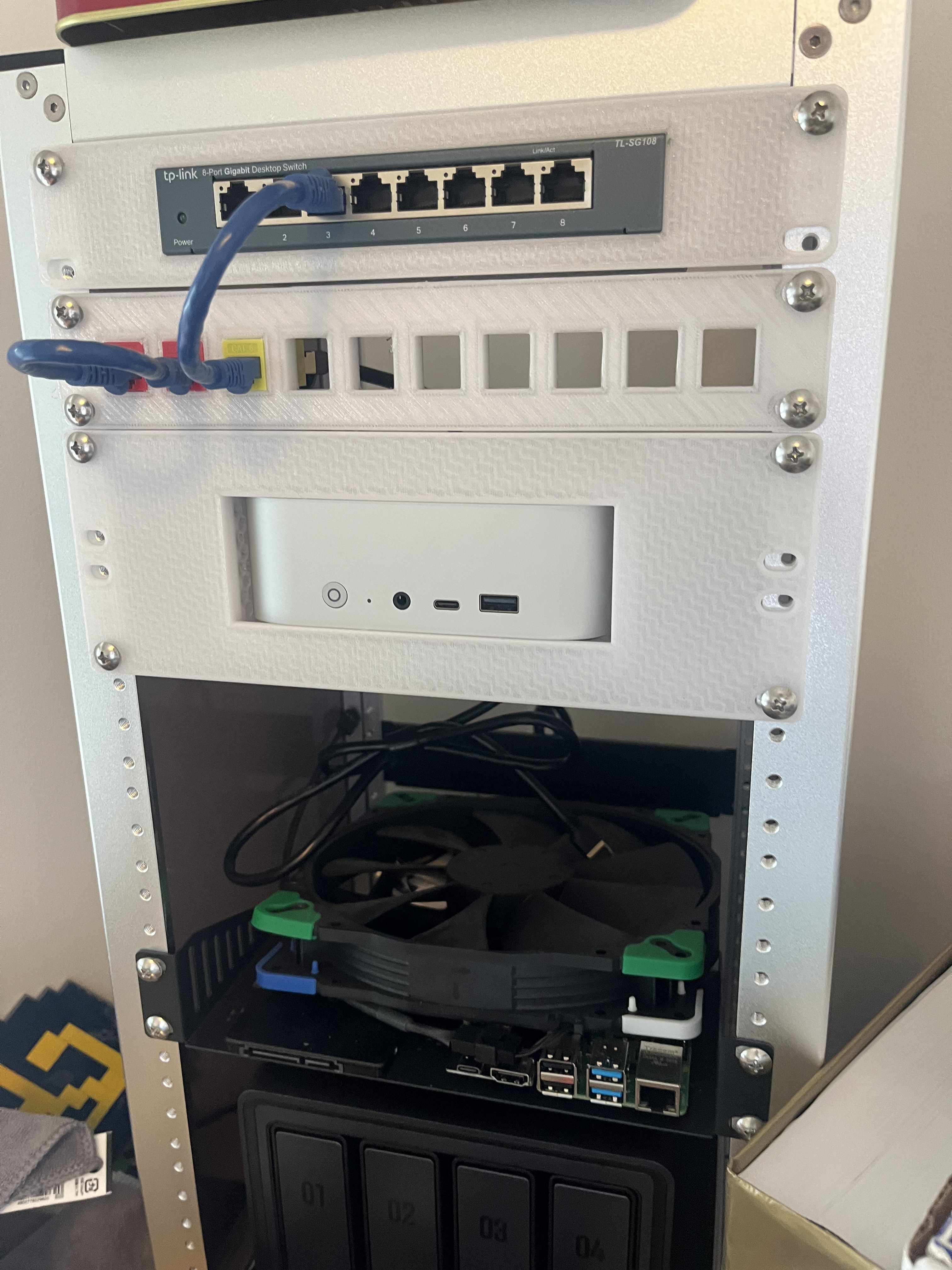 BeeLink SE9 10 inch rack case