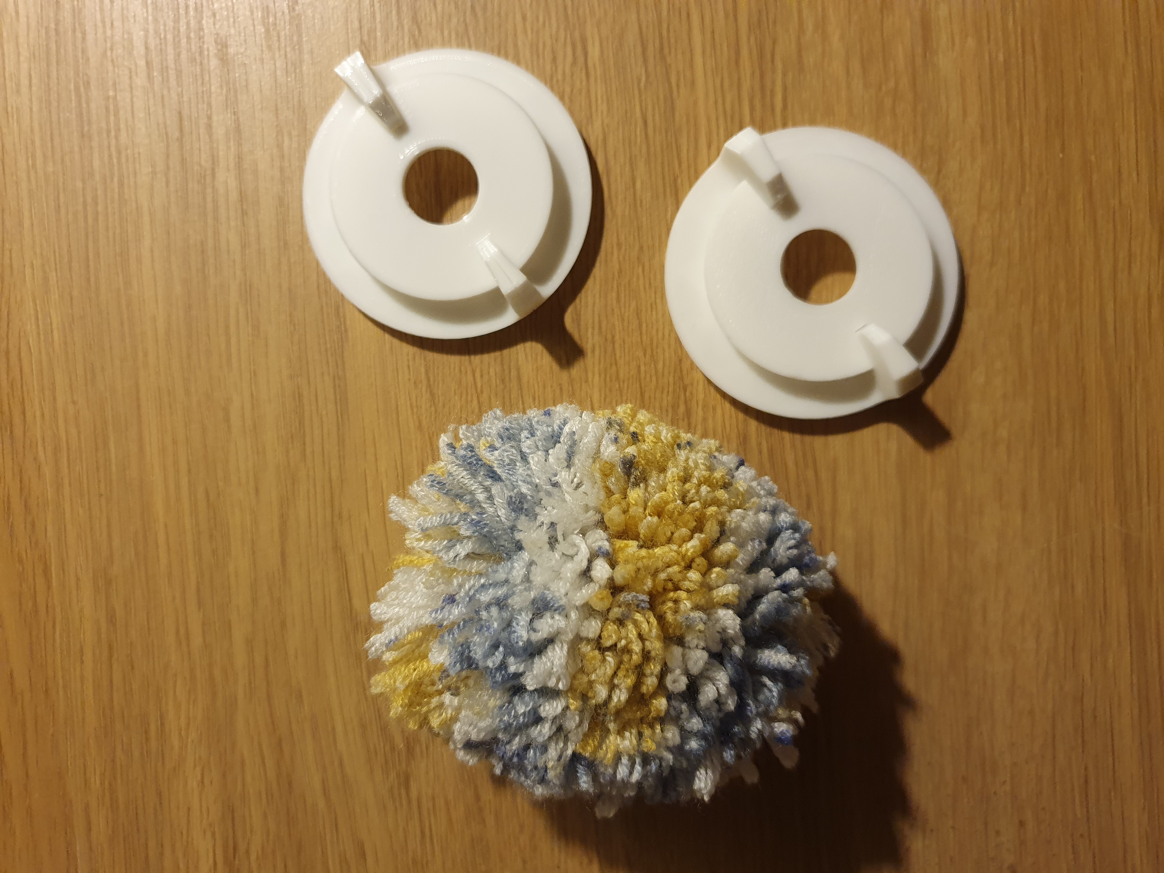 Miniatura 5 do modelo 3D Pom Pom maker