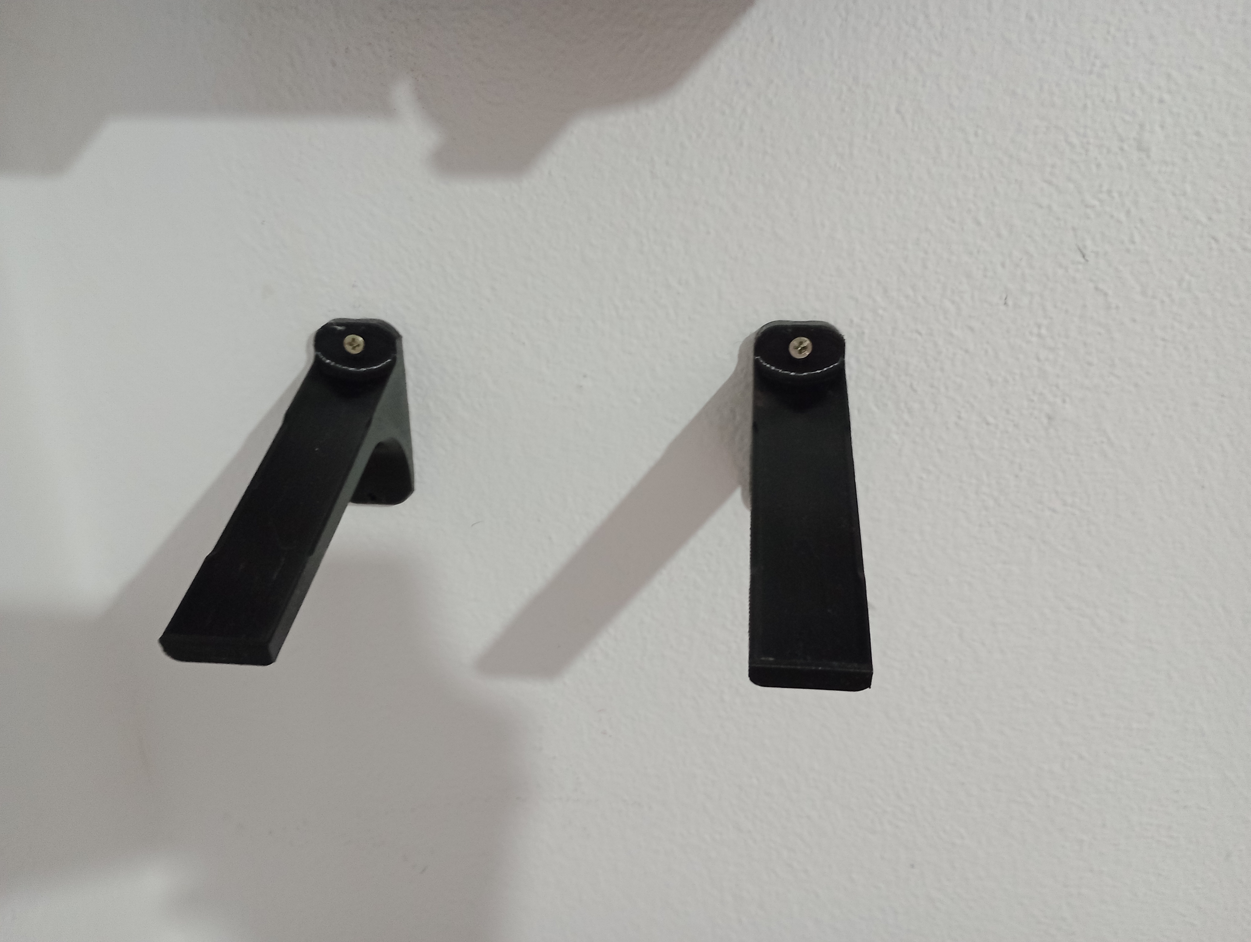 Wall mount model car scale 1:18