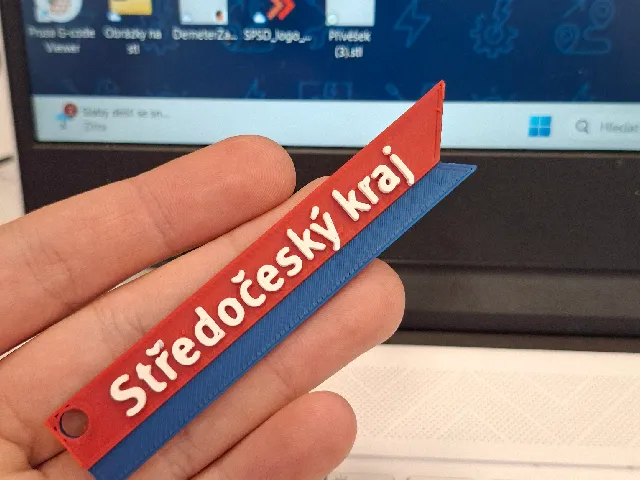 Klíčenka s logem Krajského úřadu Středočeského kraje
