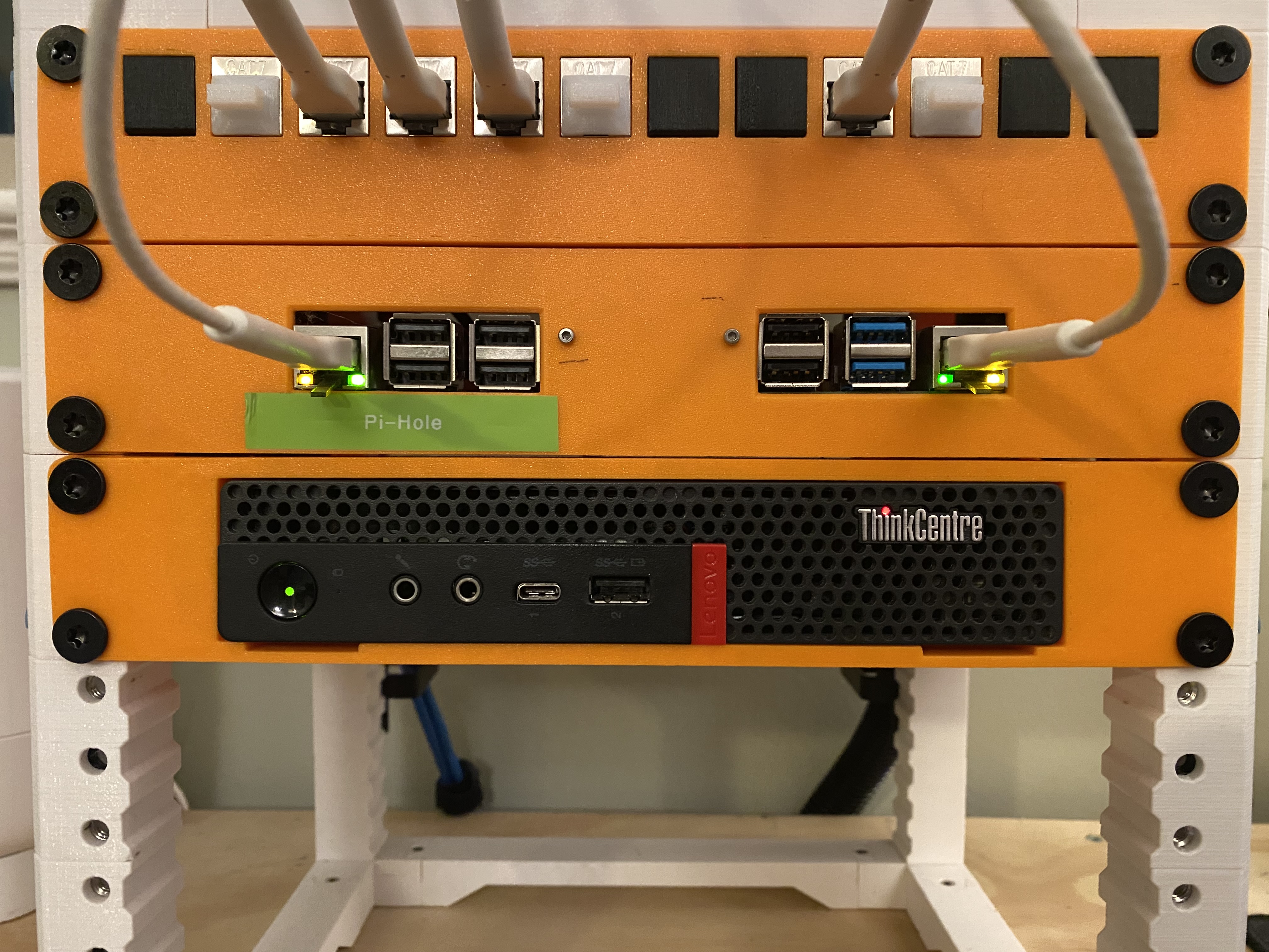 Lenovo Mini PC 10" 1U Mount. (M710q, M720q, M920q, M93p)