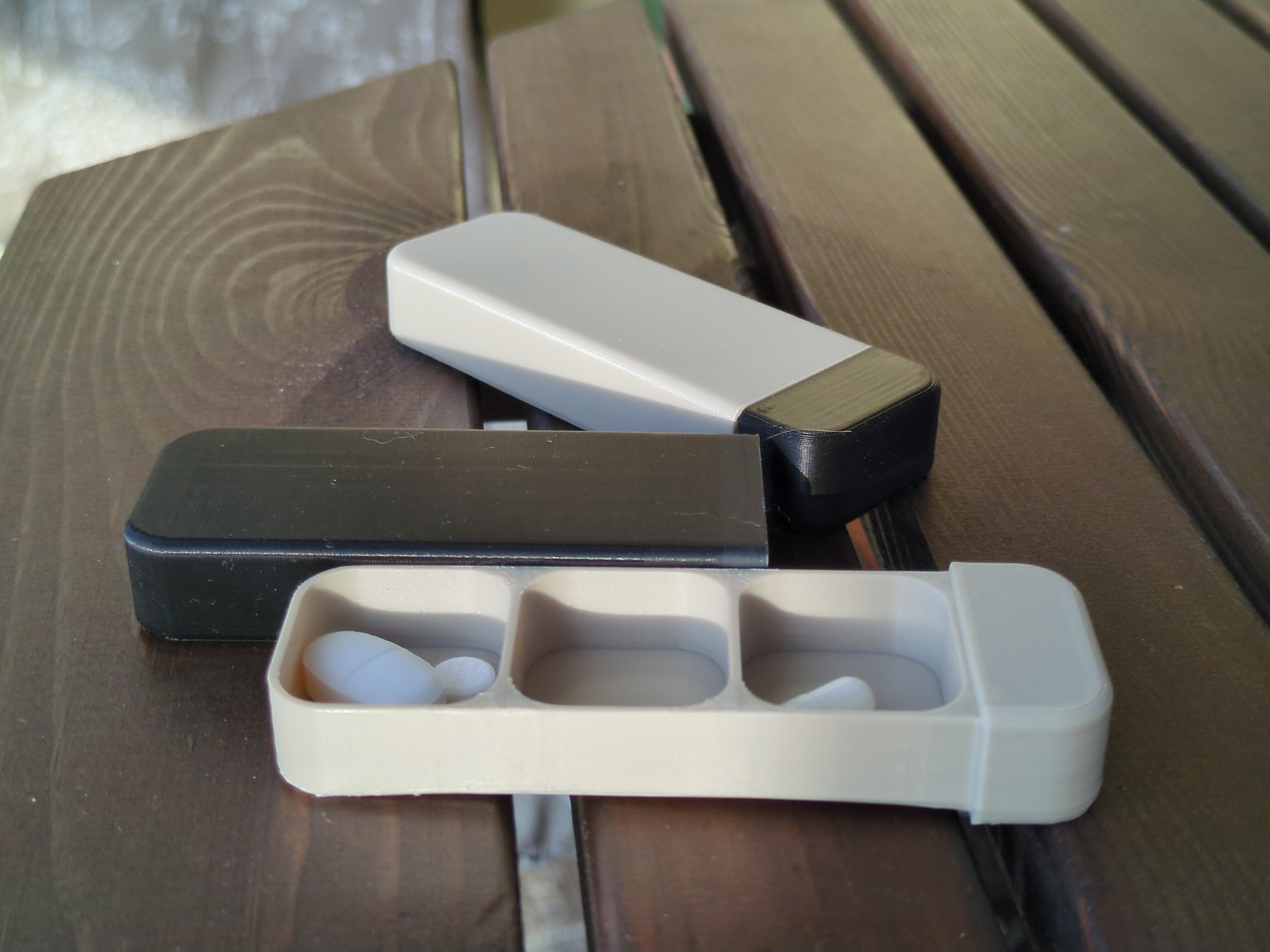 Pull-out Pillbox